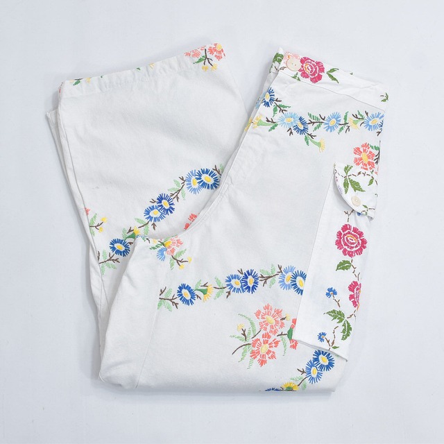 Remakeリメイク 再構築 パッチワーク フラワー刺繍 デザイン ワイドシルエット カーゴパンツ コットン 花柄 ホワイト ユニセックスデザイン W65～84cm