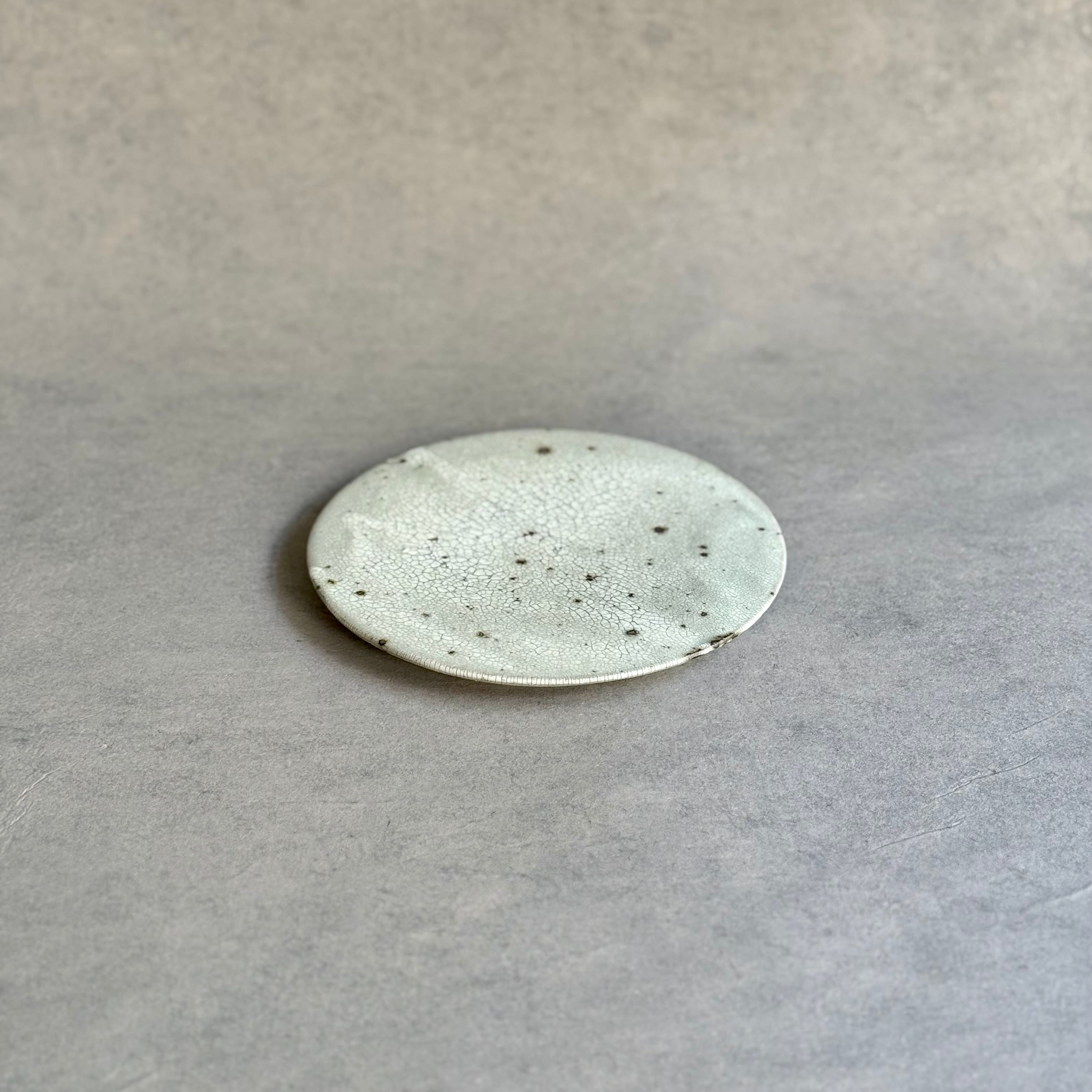 加藤祥孝   グレー粉引 5.5寸板皿