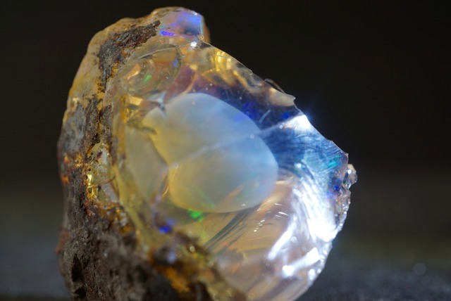 エッグ・イン・オパール Opal Egg 1331