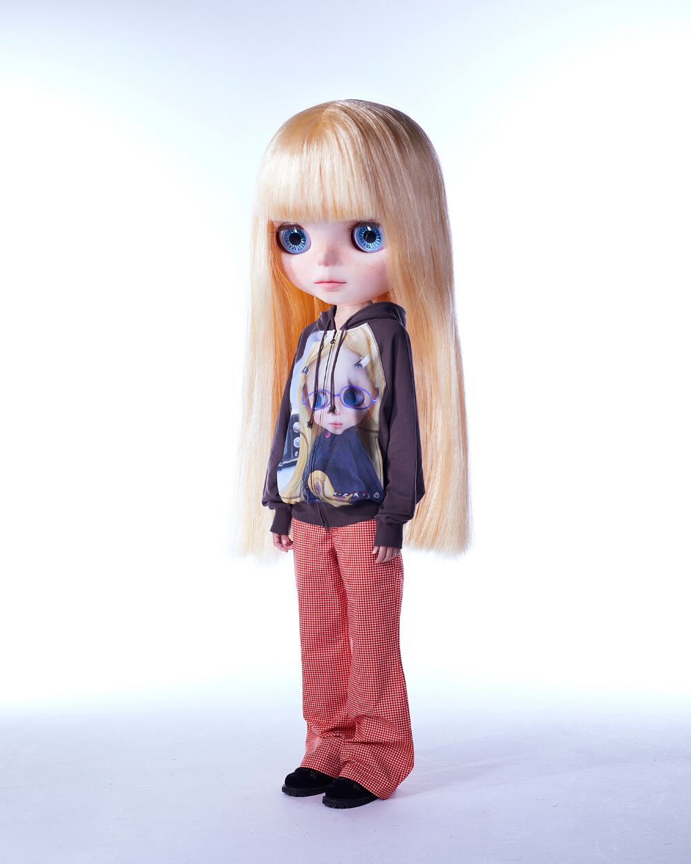 ☆[RESELL][COYSEIO] COYSEIO X BLYTHE GRAPHIC ZIP-UP HOODIE BROWN