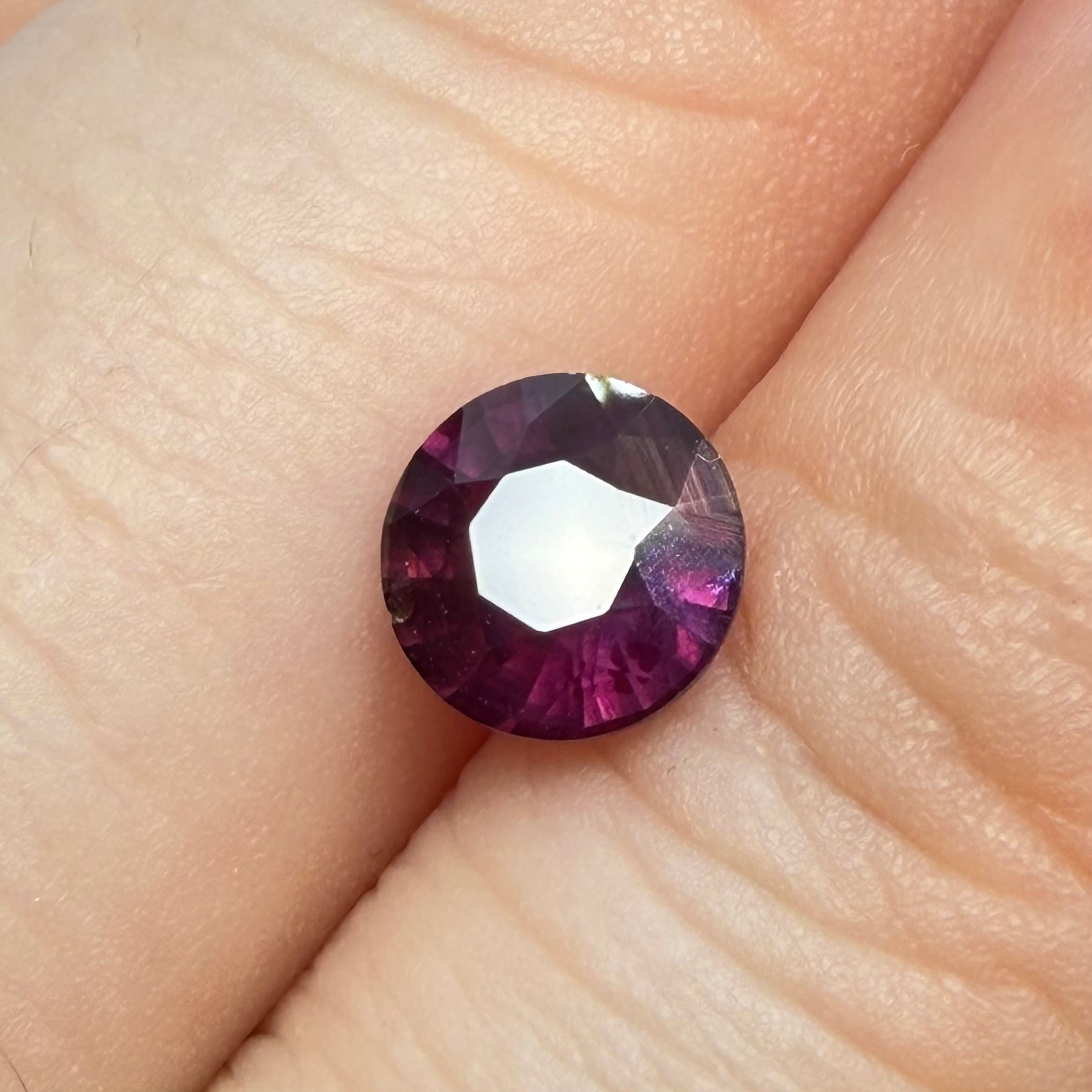 宇宙が見えるサファイア