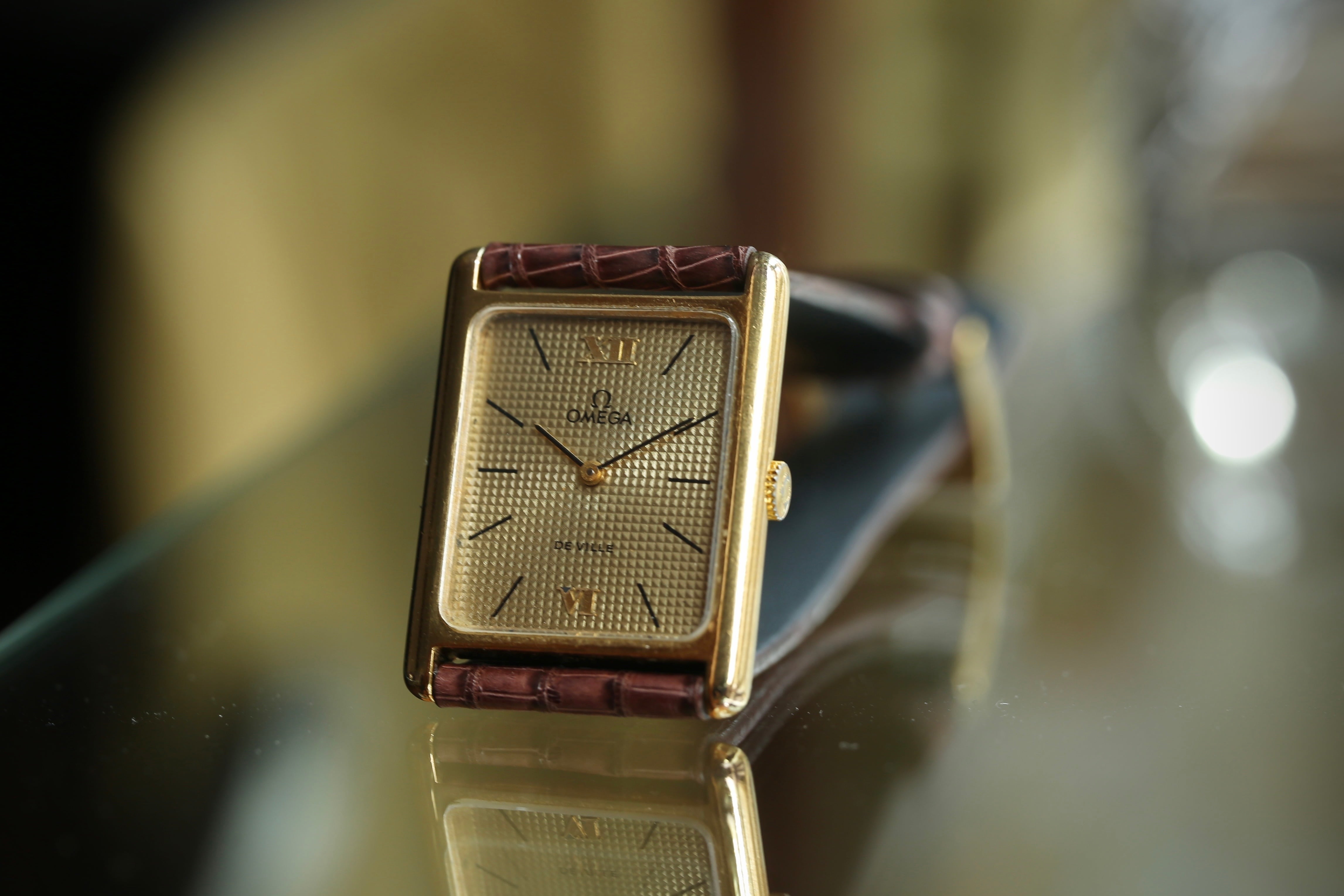 OMEGA】 1973年製 オメガ 『 デビル H型レクタンギュラー 』エンボス