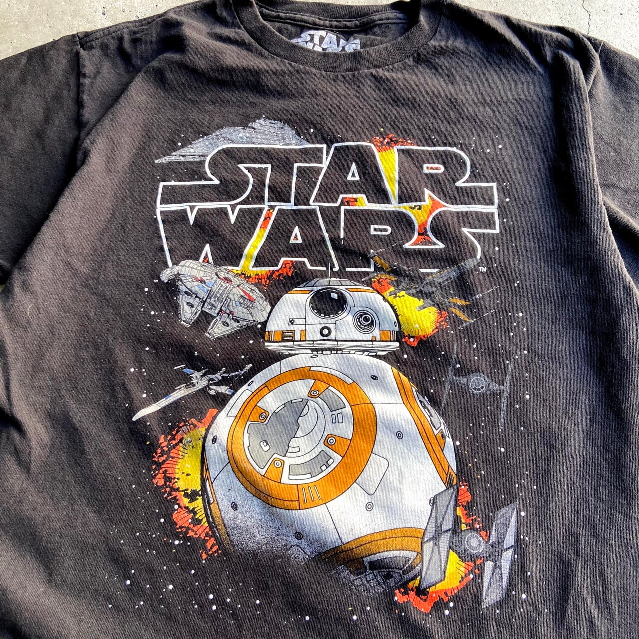 Tシャツ　スターウォーズ　　キャラクター　デカロゴ　star wars