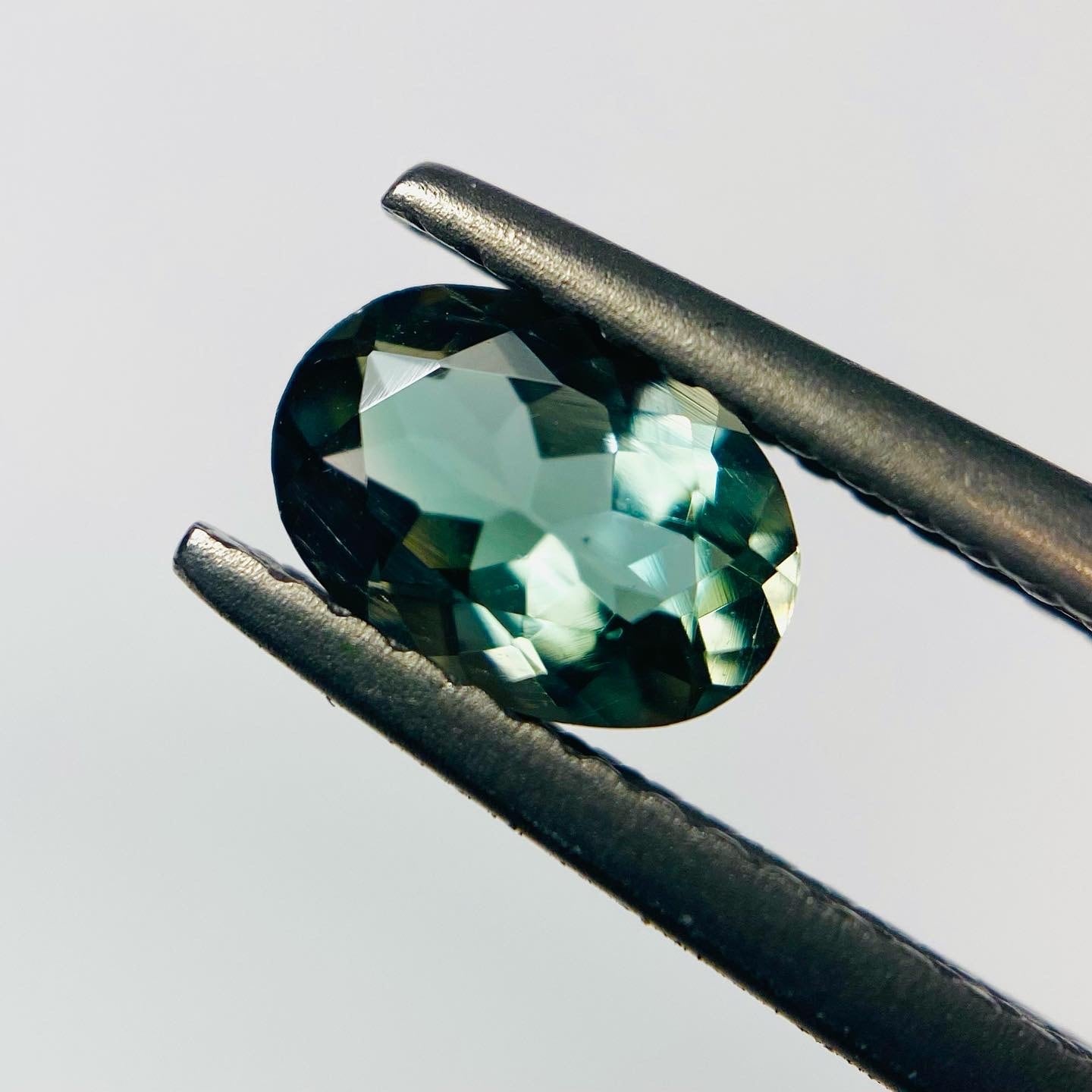 希少グリーンのオレゴンサンストーン3