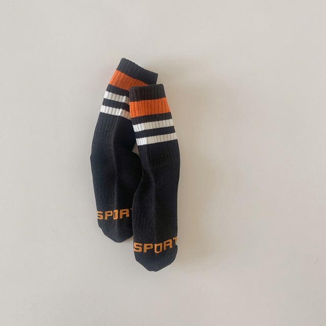 【即納】スポーティーなラインソックス 3足セット