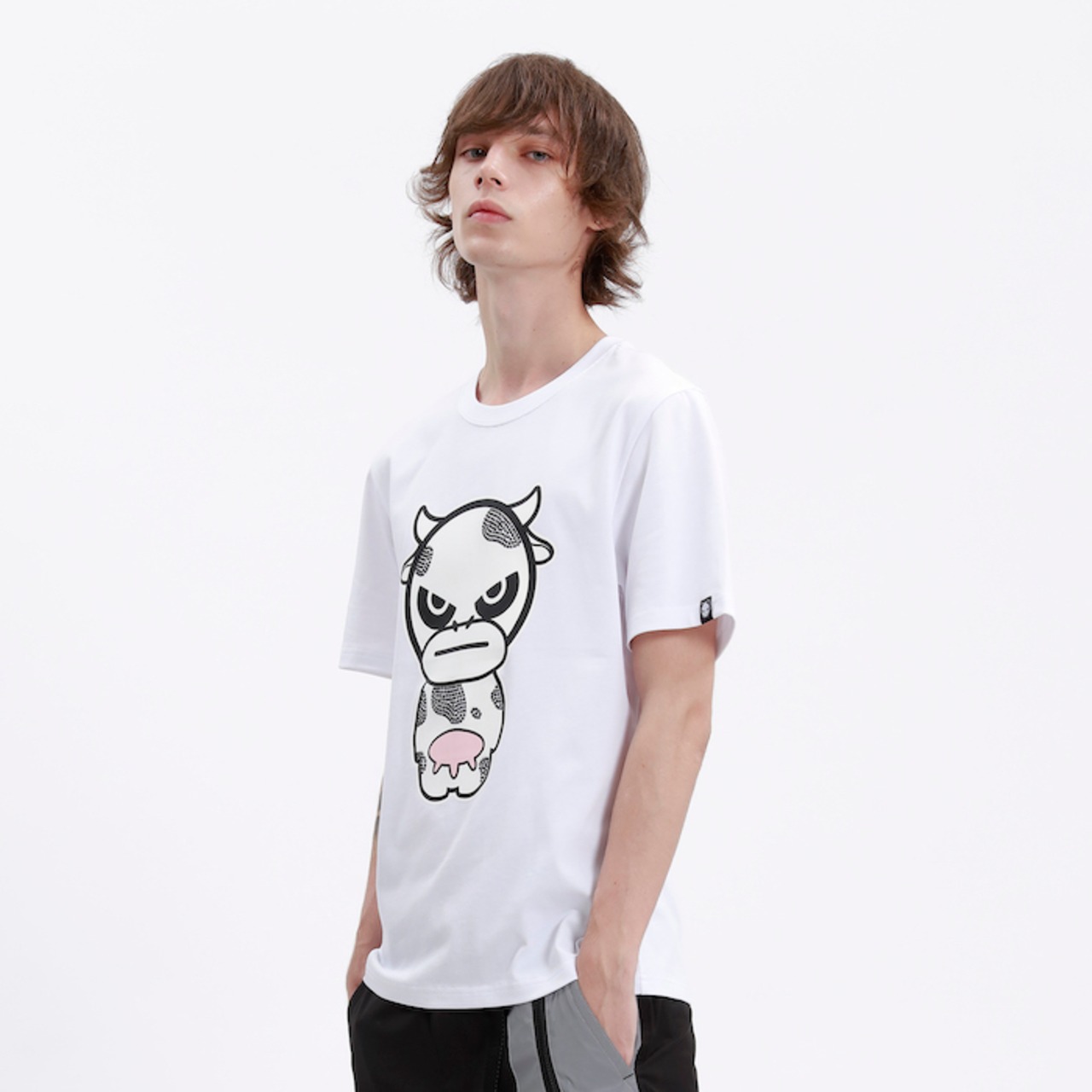 SALE【HIPANDA ハイパンダ】メンズ 牛プリント Tシャツ MEN'S Year of the Ox PRINT SHORT SLEEVED T-SHIRT / WHITE・BLACK