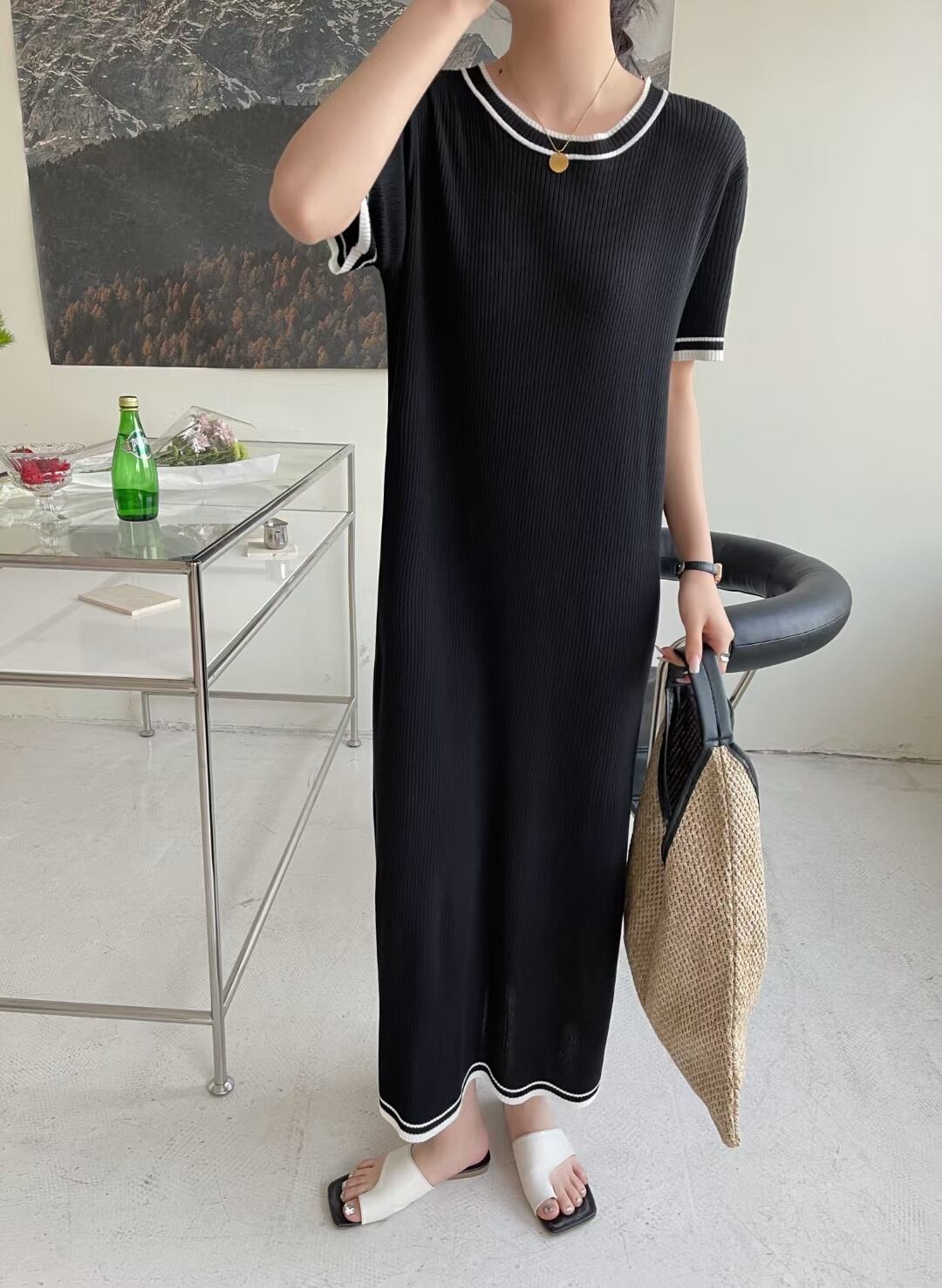 ライン入り半袖ワンピース　AJ1050-2233