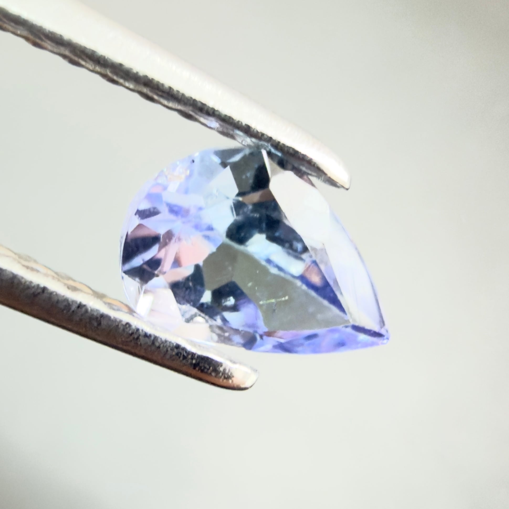 タンザナイト】 ルース タンザニア産 0.42ct | たからいしルース