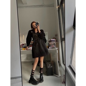 simple black Jumper skirt