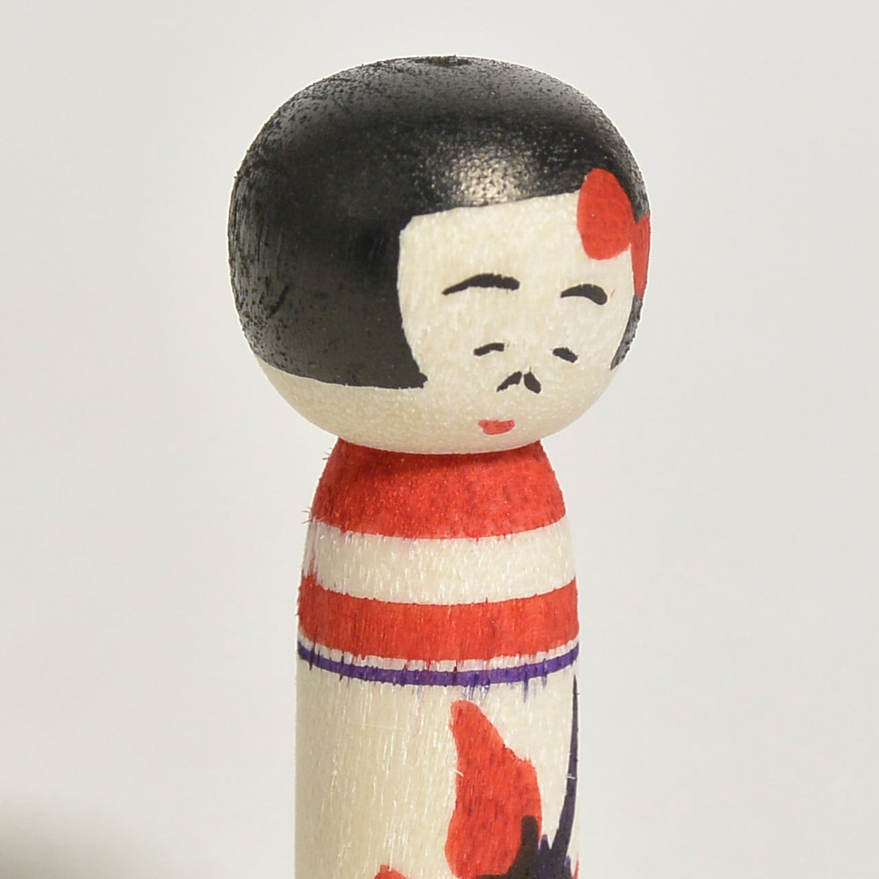 小寸こけし 約1寸 約3cm 鈴木敬 工人（作並系）#0374 | コケシア