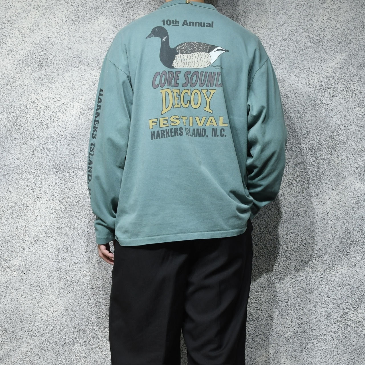 90's Decoy festival henry neck tee