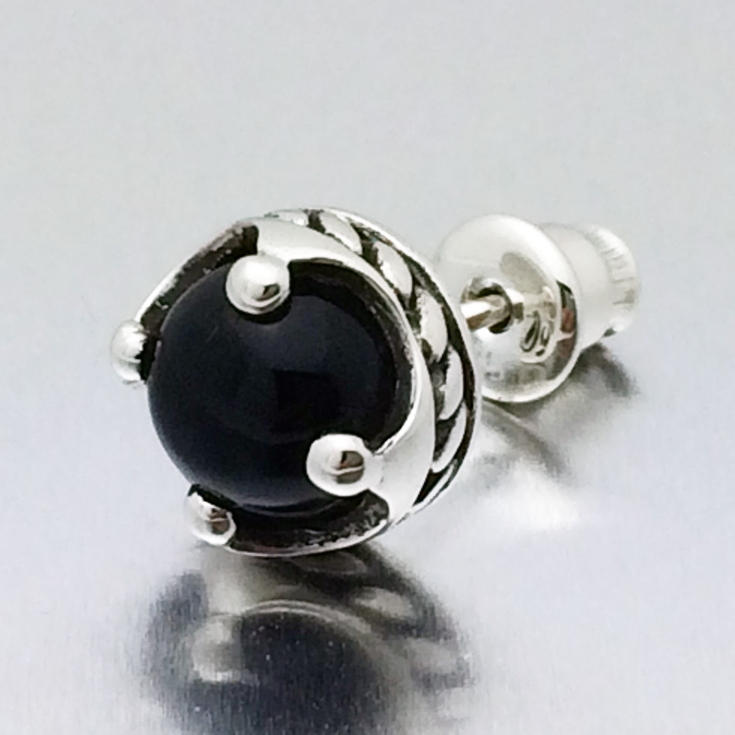 Lord Camelot シルバピアスLC-536 LC 536 GNTロードキャメロット(Lord Camelot)シルバーピアス