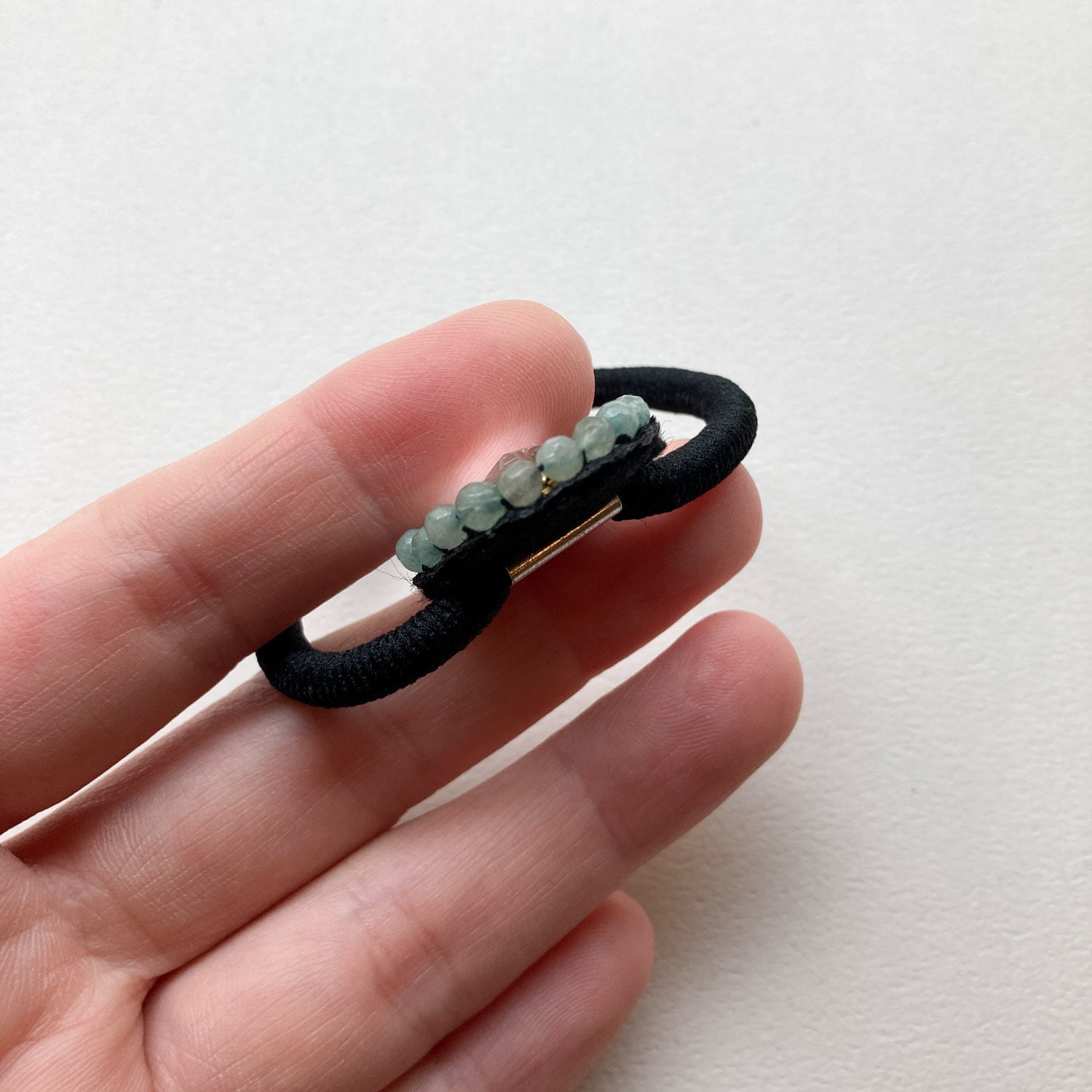 ビジュー付き天然石デコパーツのヘアゴム | Dua-アクセサリーパーツ