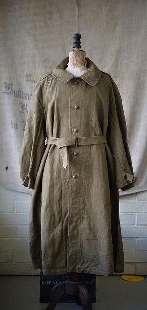 Vintage French Army motorcycle coat (M35) 100% linen material.