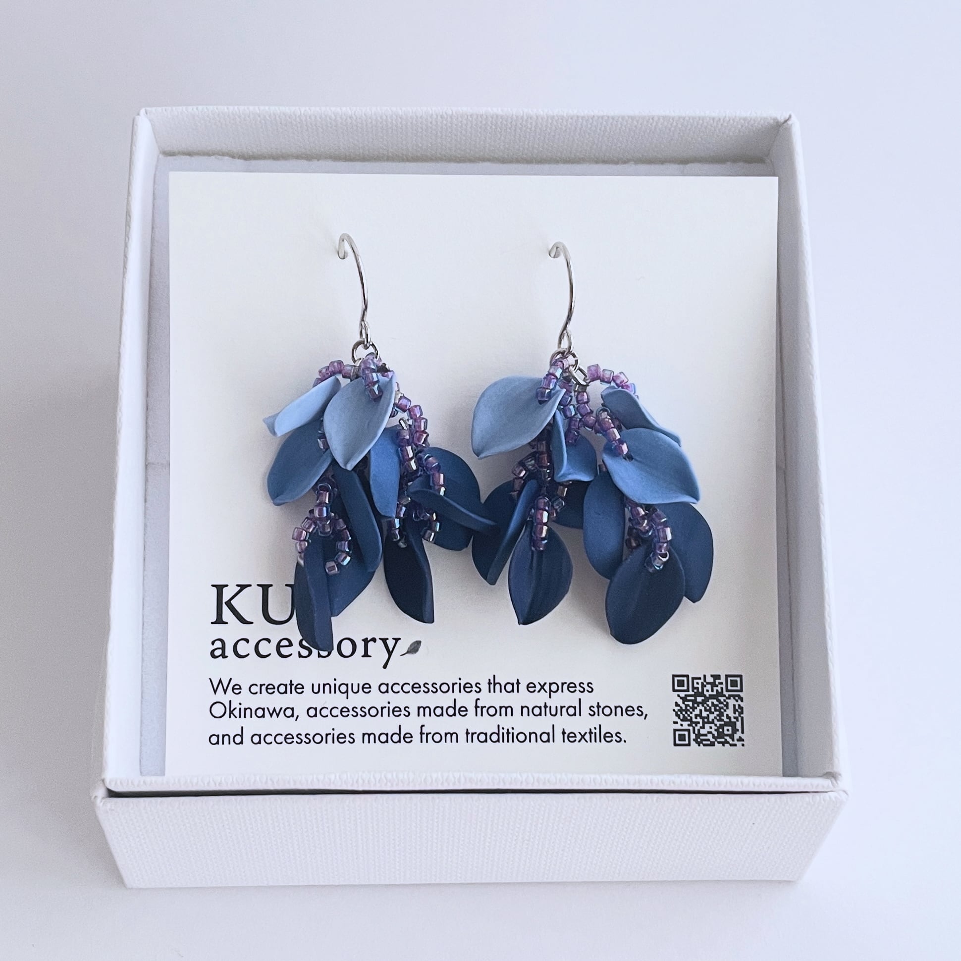 海のグラデーションカラーモチーフピアス | KU-accessory