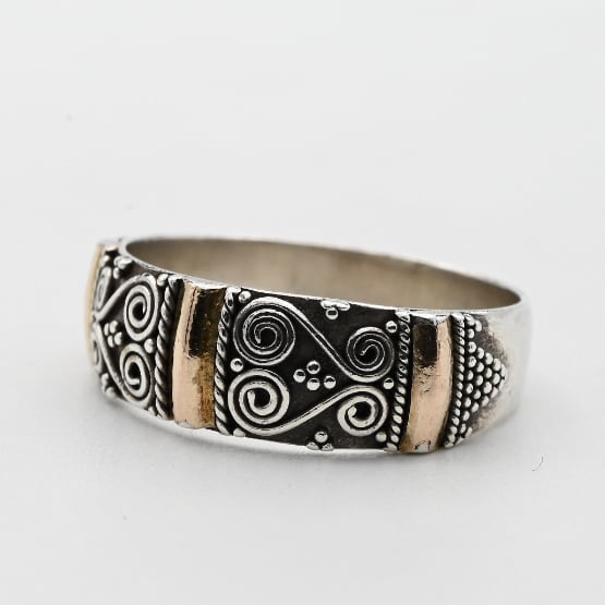 Three Points 14K Gold Accent Elaborate Design Ring #13.5 / Denmark