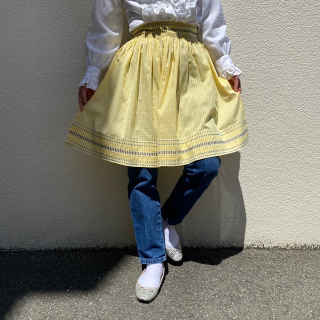 VINTAGE yellow gingham check apron