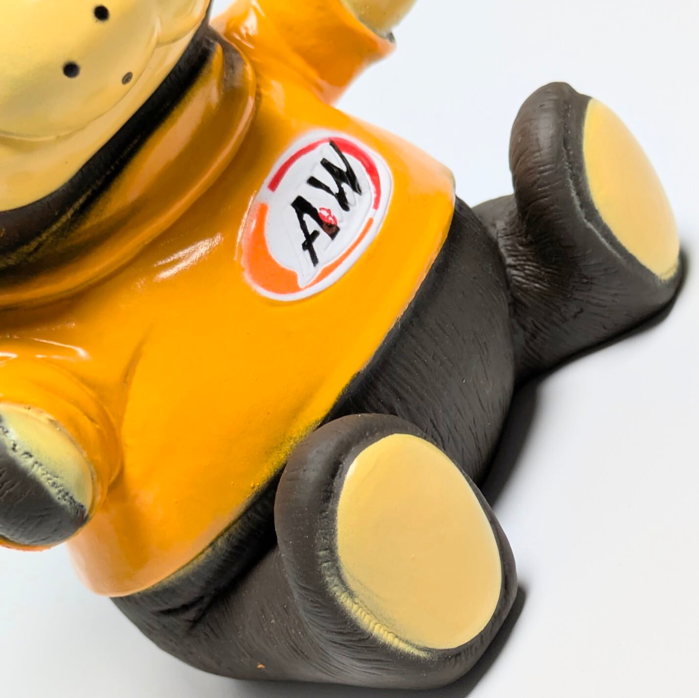 A&W（エンダー）ルーティ ベアー 】 ソフビバンク / 貯金箱