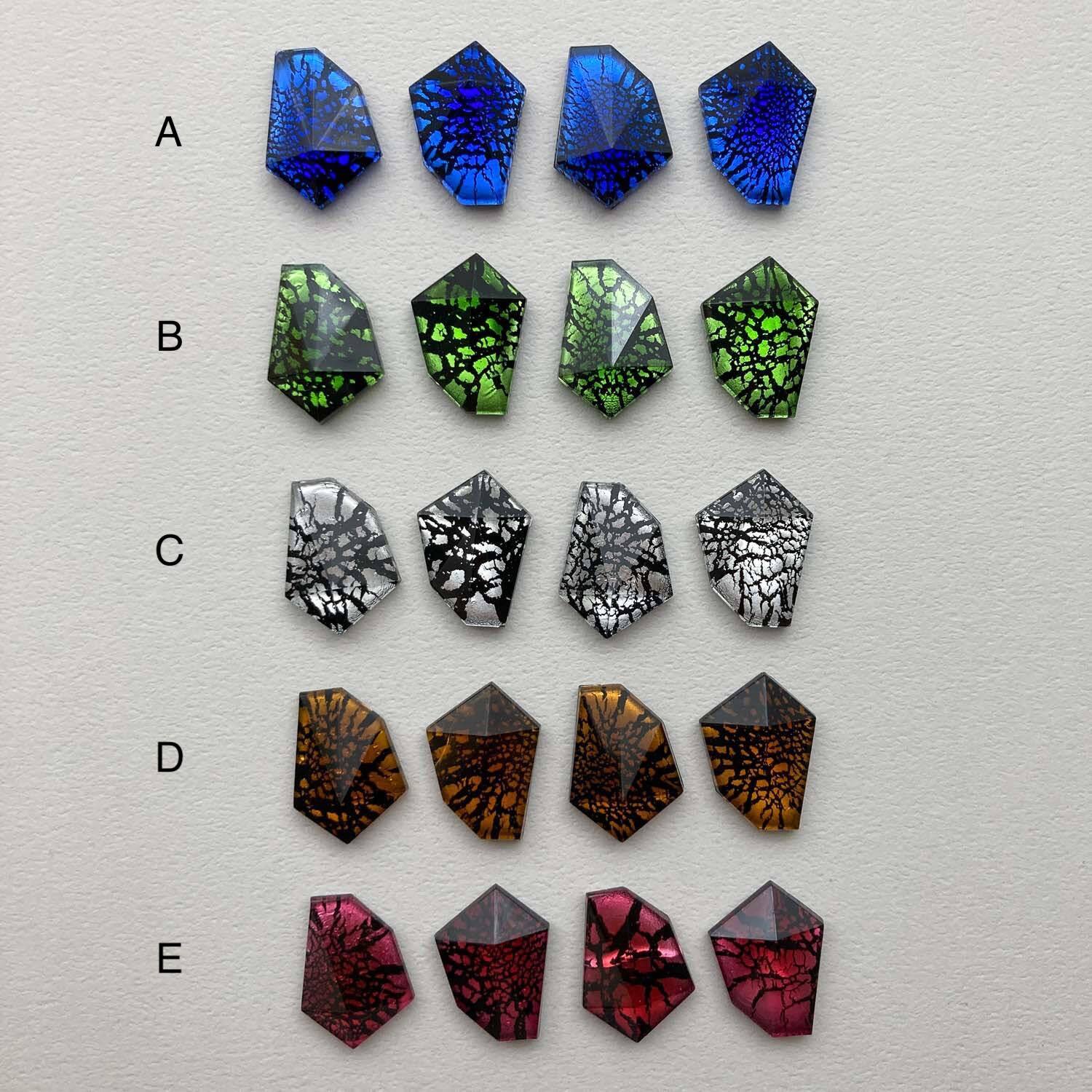 再入荷〉銀箔入りいびつ六角カットチェコアートガラス | Dua