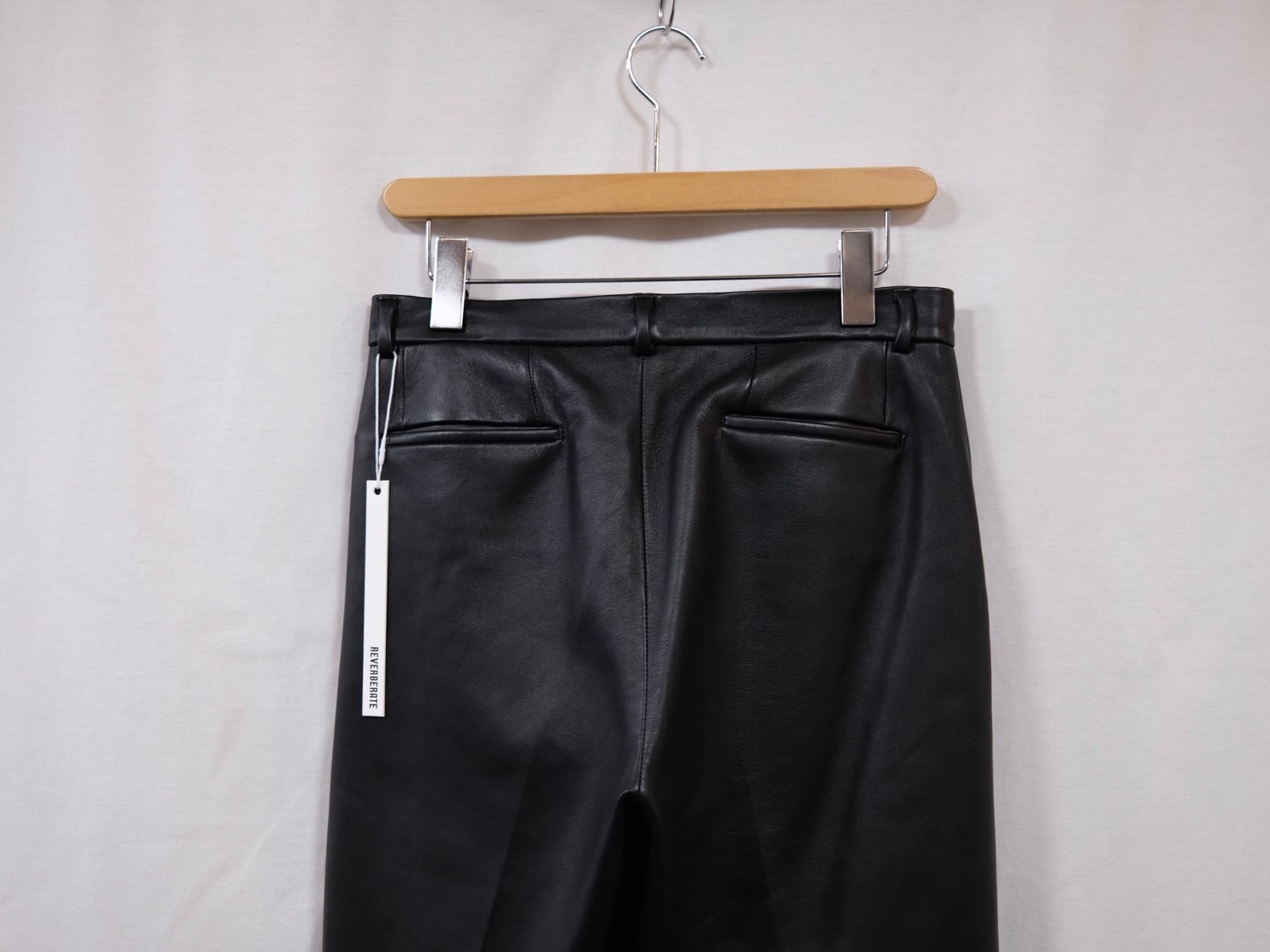 y*a様 定価14万　ほぼ新品　REVERBERATE 30 レザーパンツ　レシ y*a様 定価14万 ほぼ新品 REVERBERATE 30 レザーパンツ レシ - メルカリ
