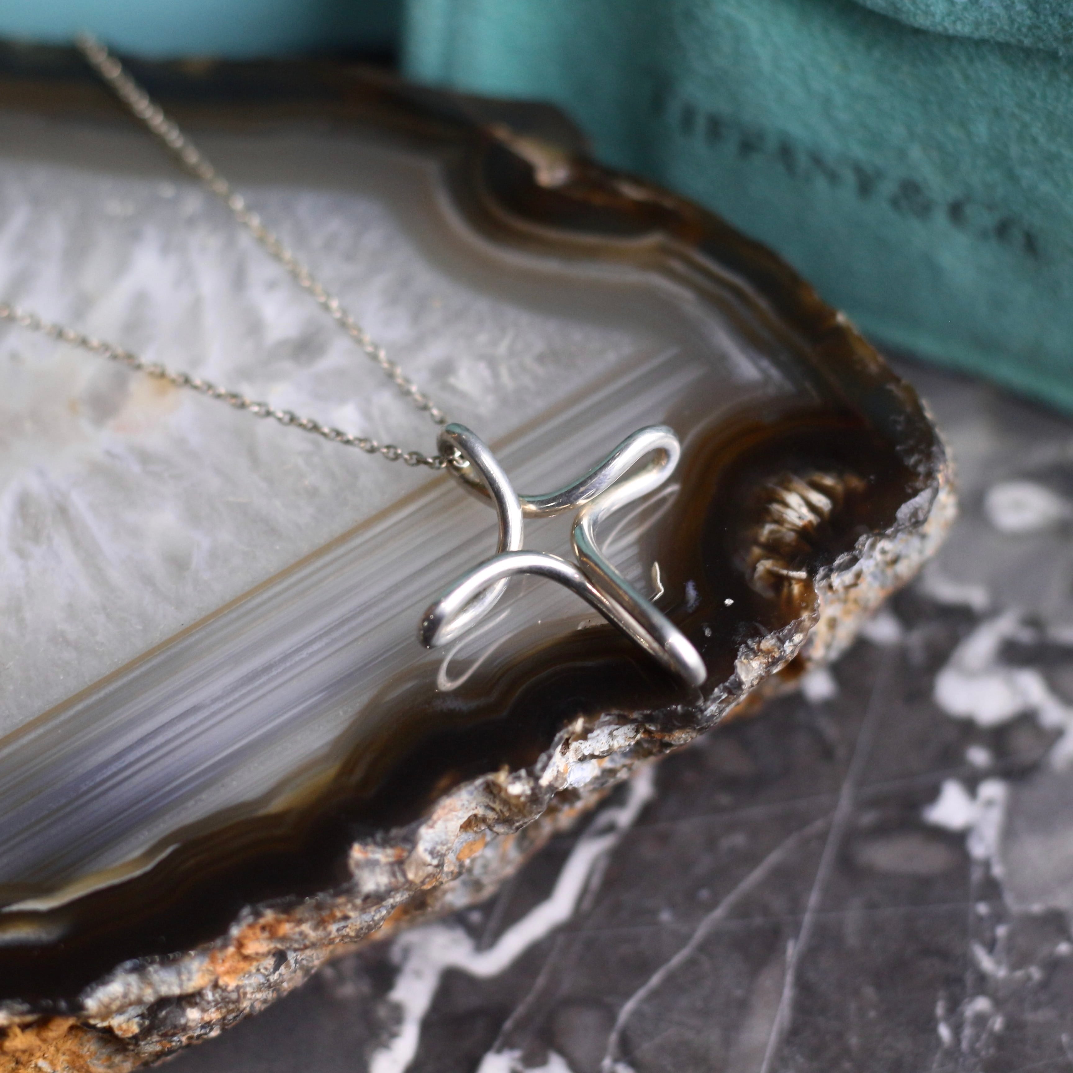 TIFFANY&CO INFINITY OPEN CROSS SILVER NECKLACE/ティファニー
