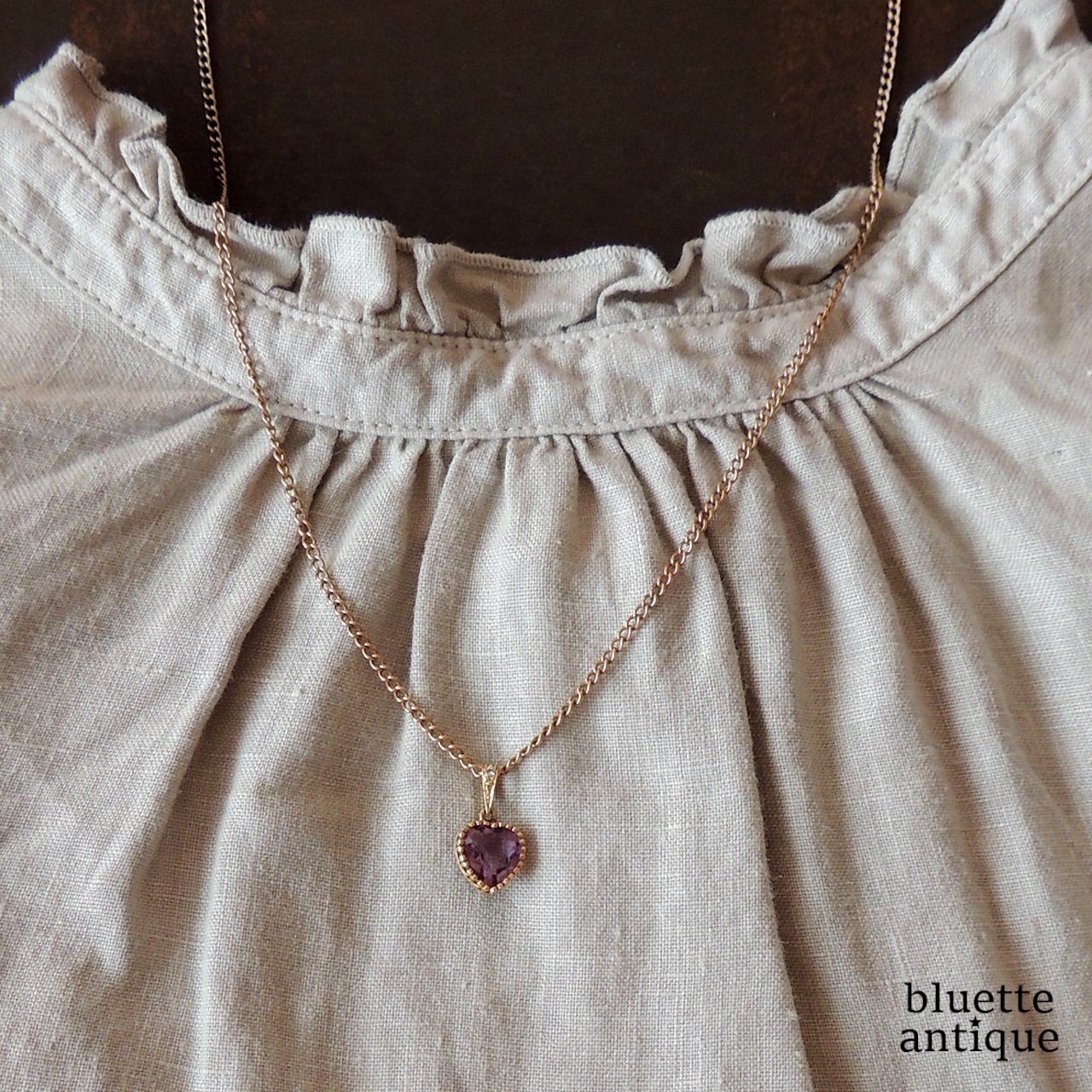 英国アンティークジュエリー エドワーディアン 天然アメシスト 天然ダイヤモンド ペンダントトップ (ソーティングメモ付)