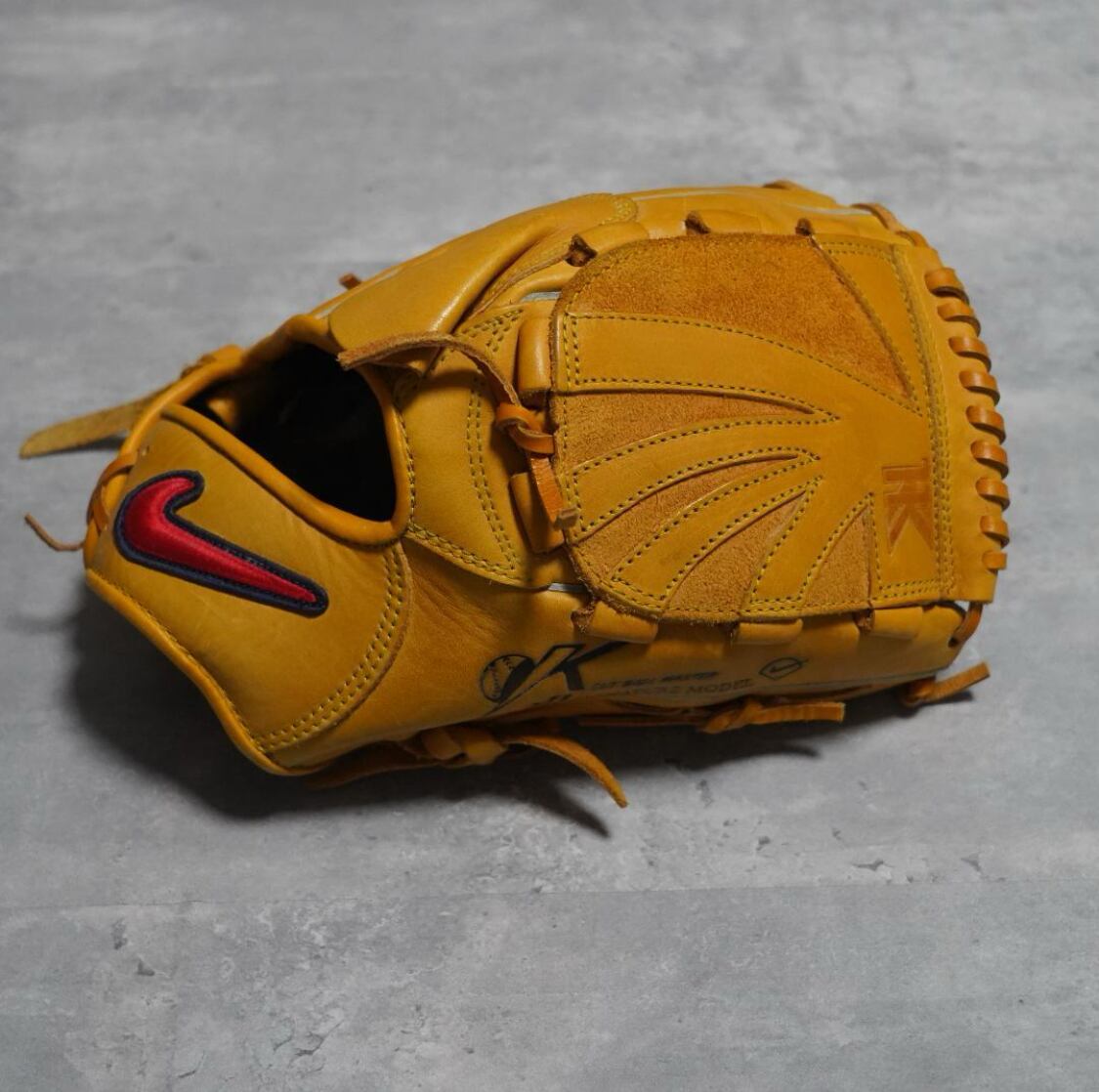 Nike 少年野球軟式グローブナイキ 元中日ドラゴンズ川上憲伸選手モデル