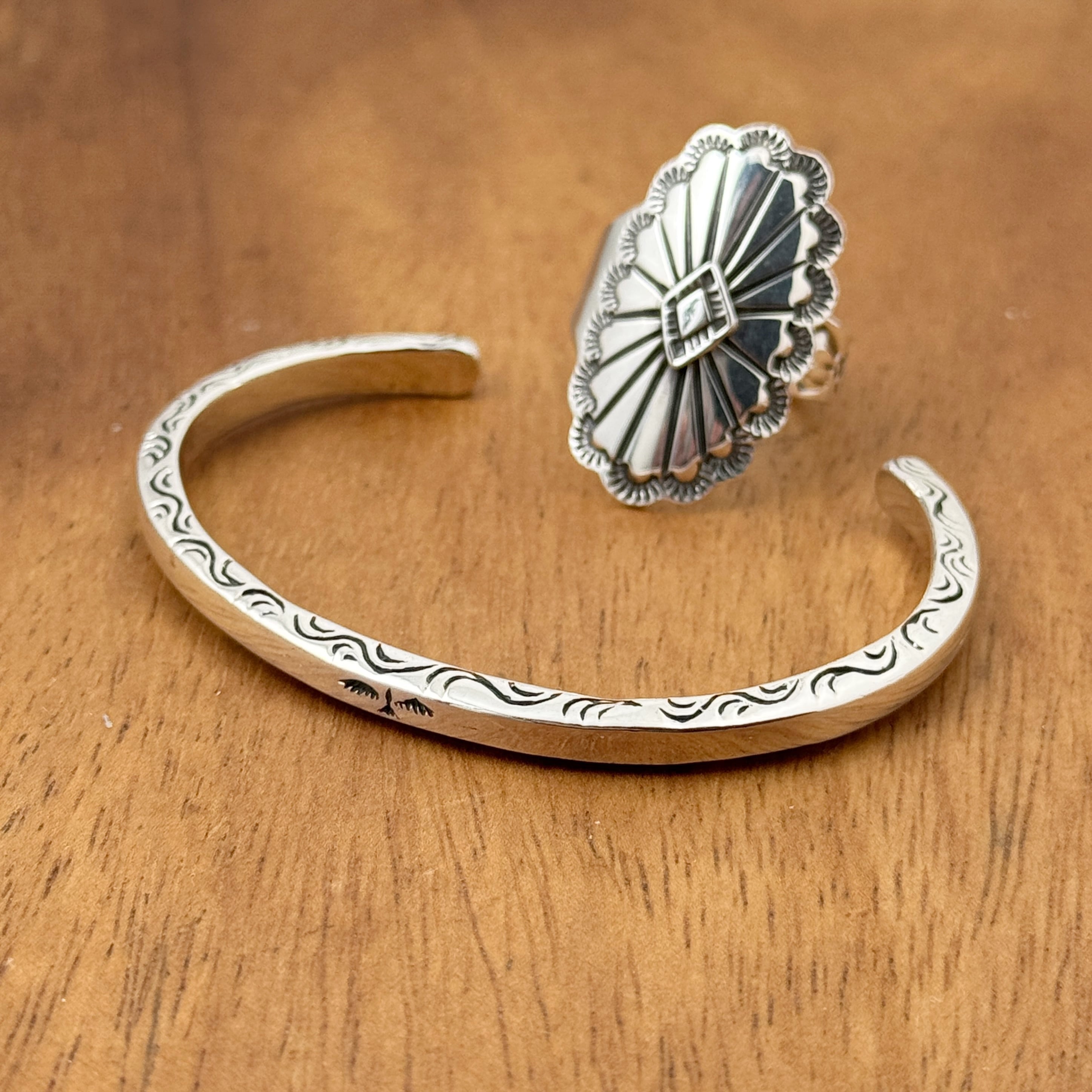 イーグル バングル | 【公式通販】鎌倉のシルバージュエリー専門店