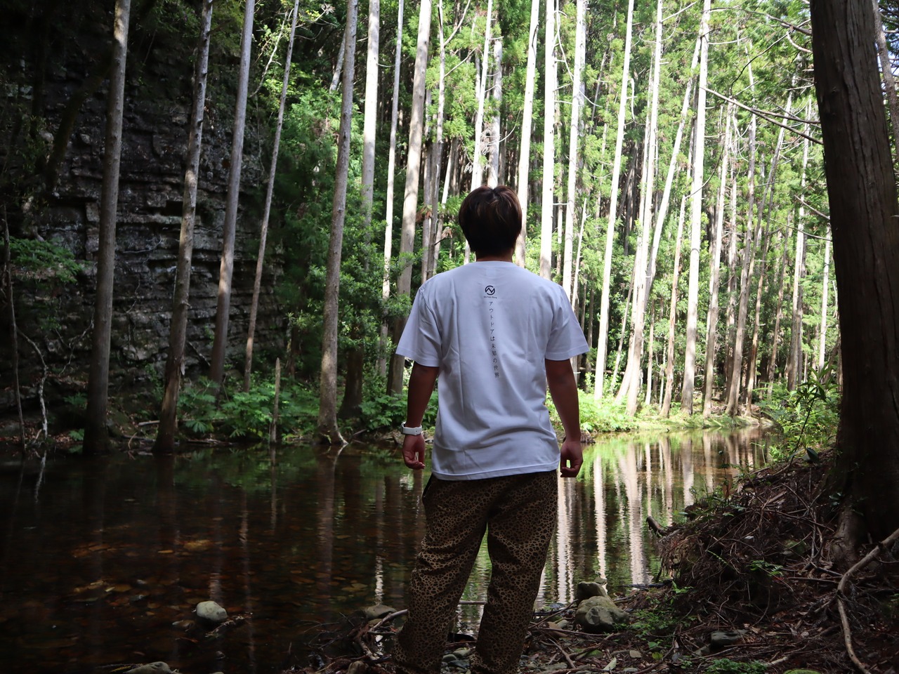 T-shirt / Tobira［ブラック&ホワイト］