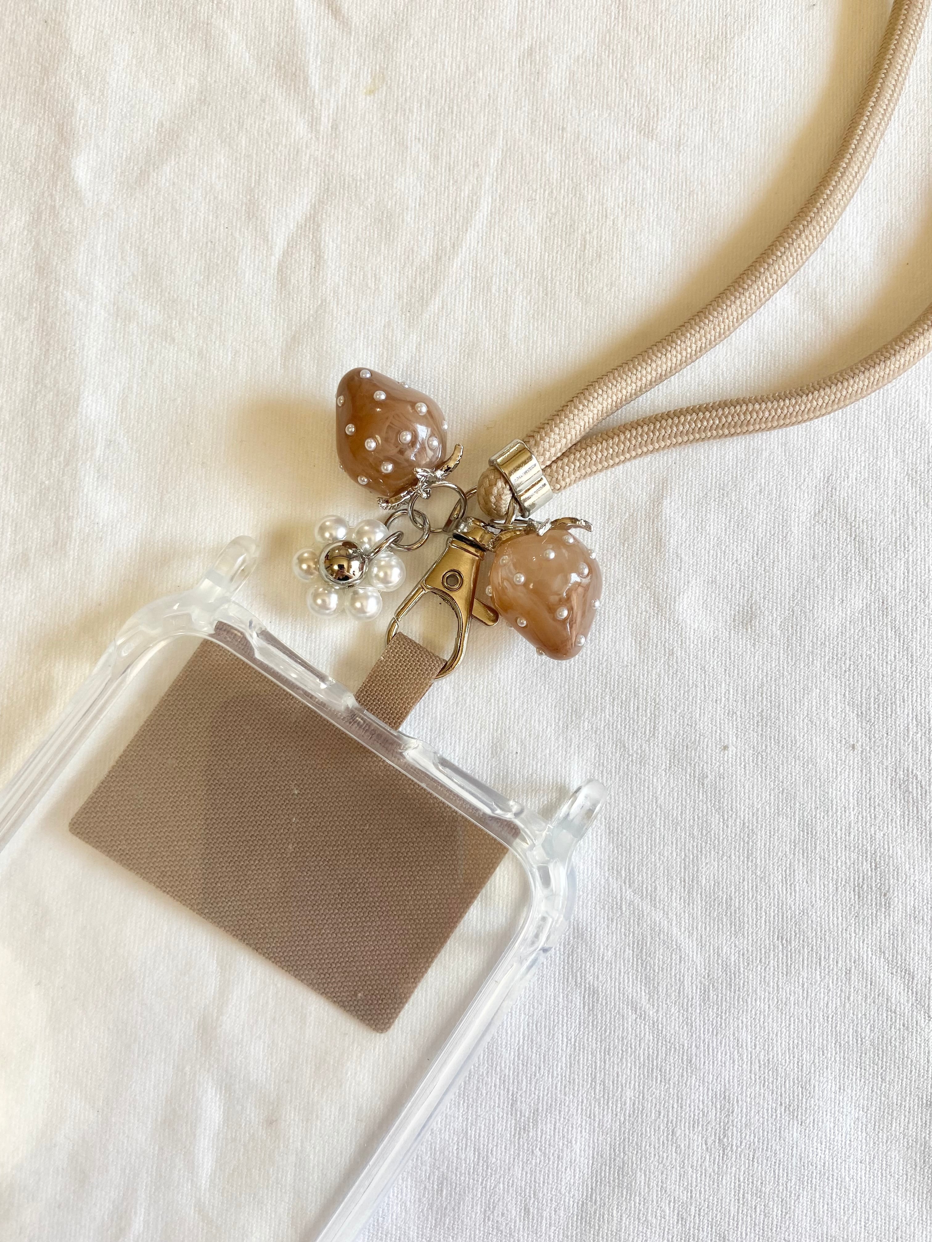 【レッド 1カン】イチゴスマホショルダー