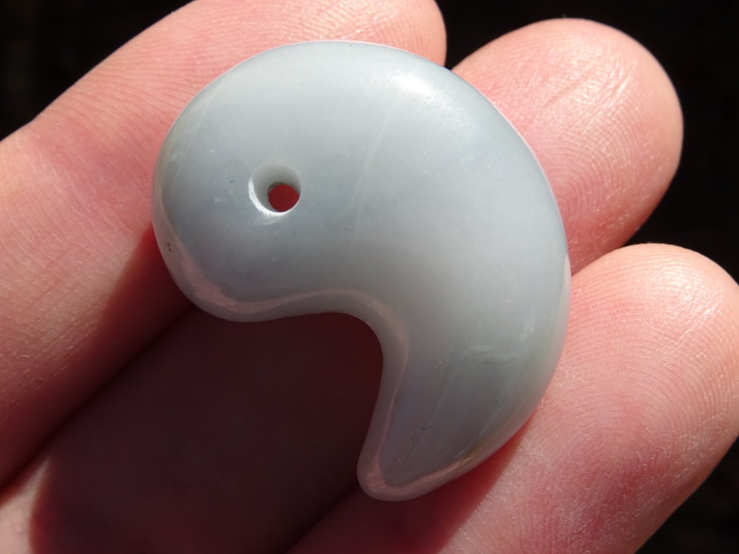 ミャンマーヒスイ勾玉 No.4 ~甕覗(Kamenozoki)~