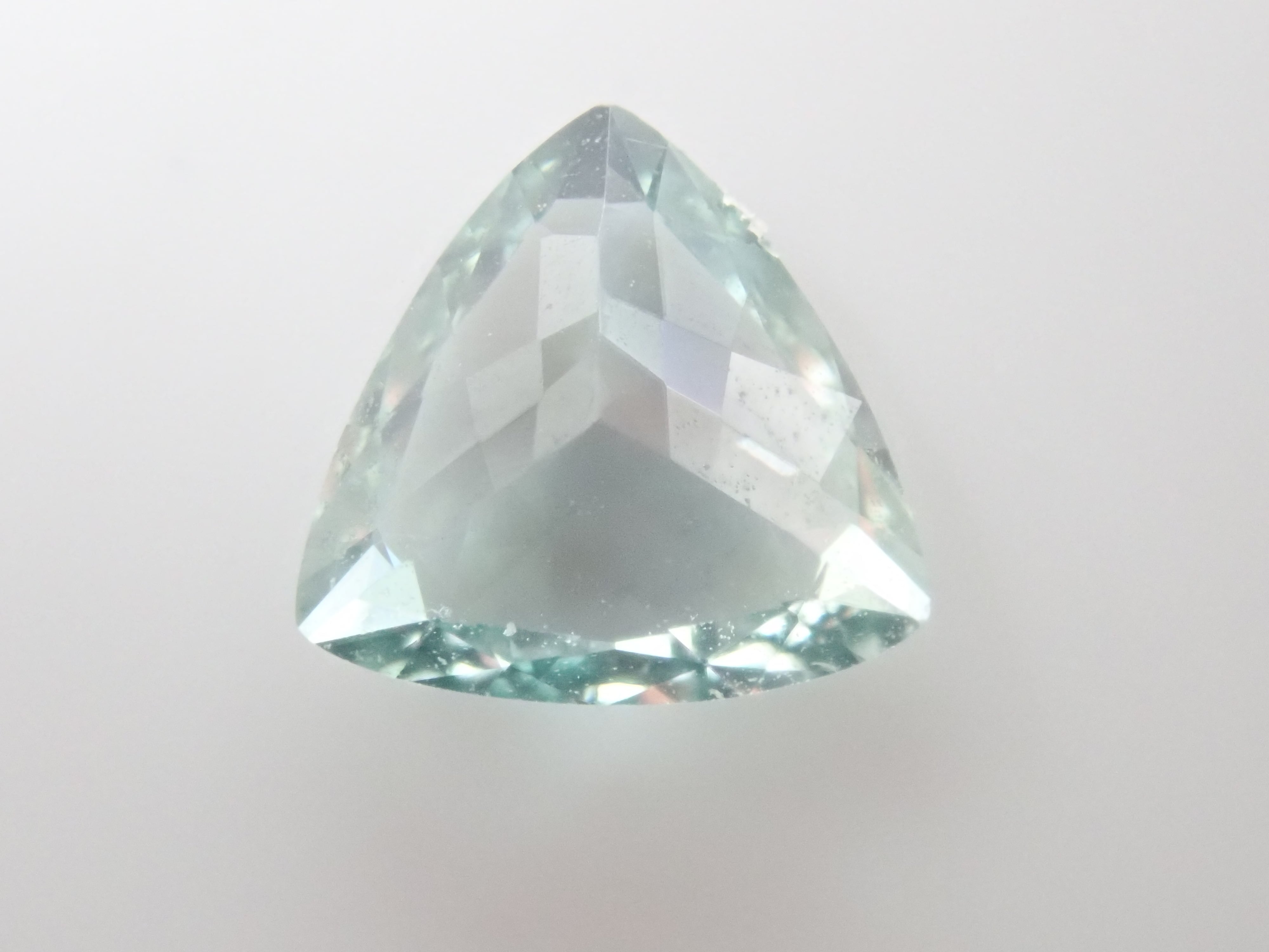 アメリカ産モンタナサファイア 0.618ct | Gem Shop Urcaguary