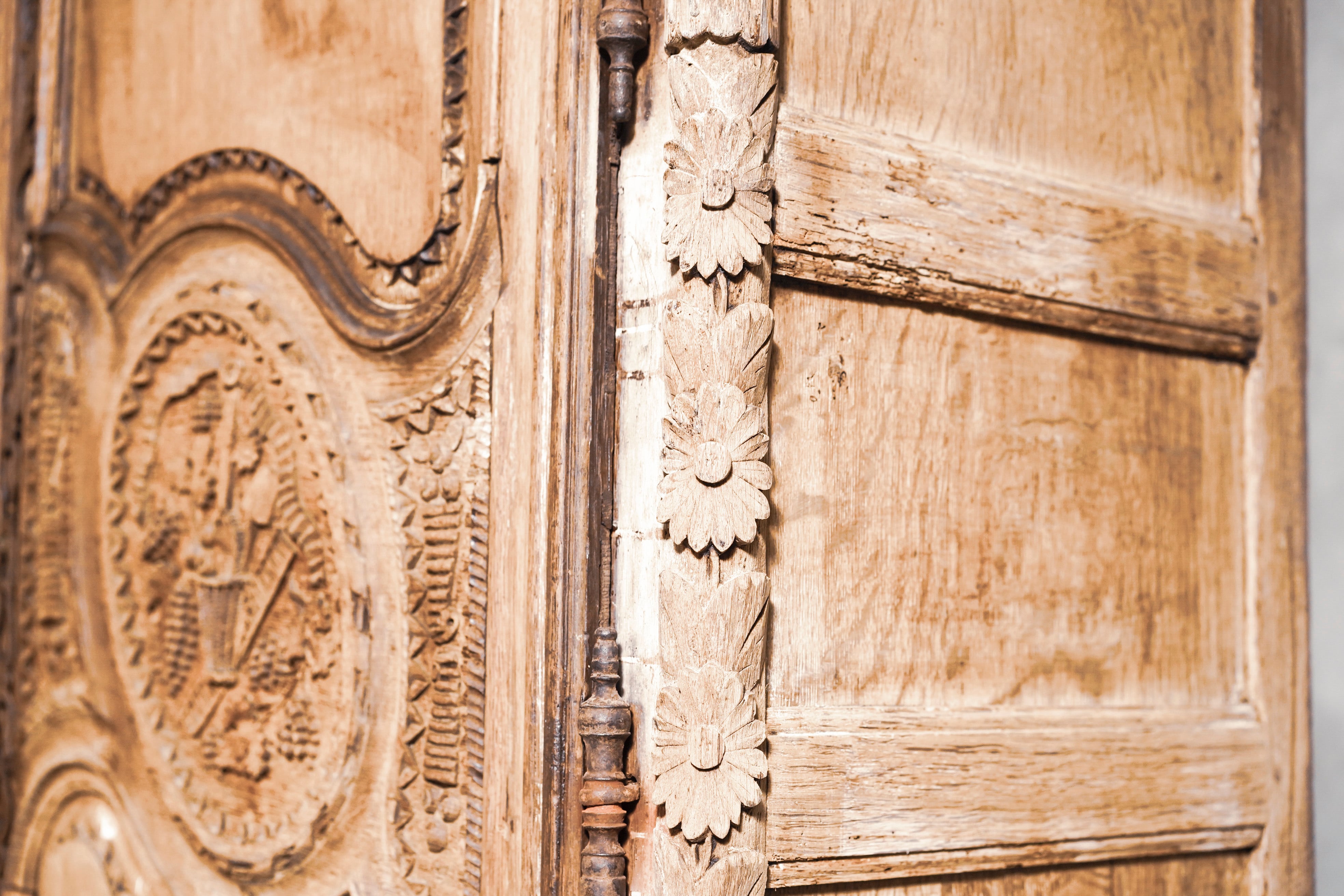 キャビネット/アンティークキャビネット/フレンチ/剥離家具/大型家具