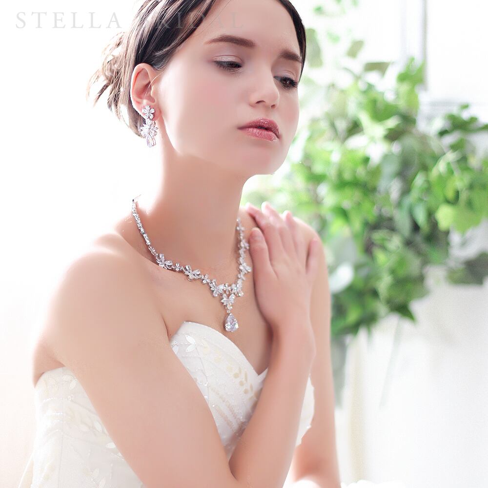 美品　STELLA BRIDAL ネックレス イヤリング セット Mサイズ