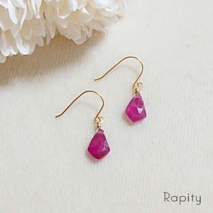 14kgf☆天然石ルビーの一粒ピアス