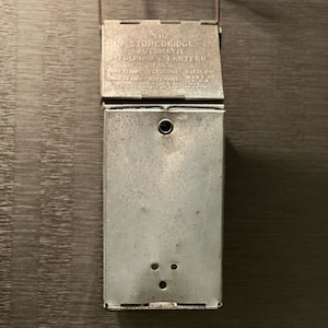 Vintage The STONEBRIDGE automatic Folding Lantern