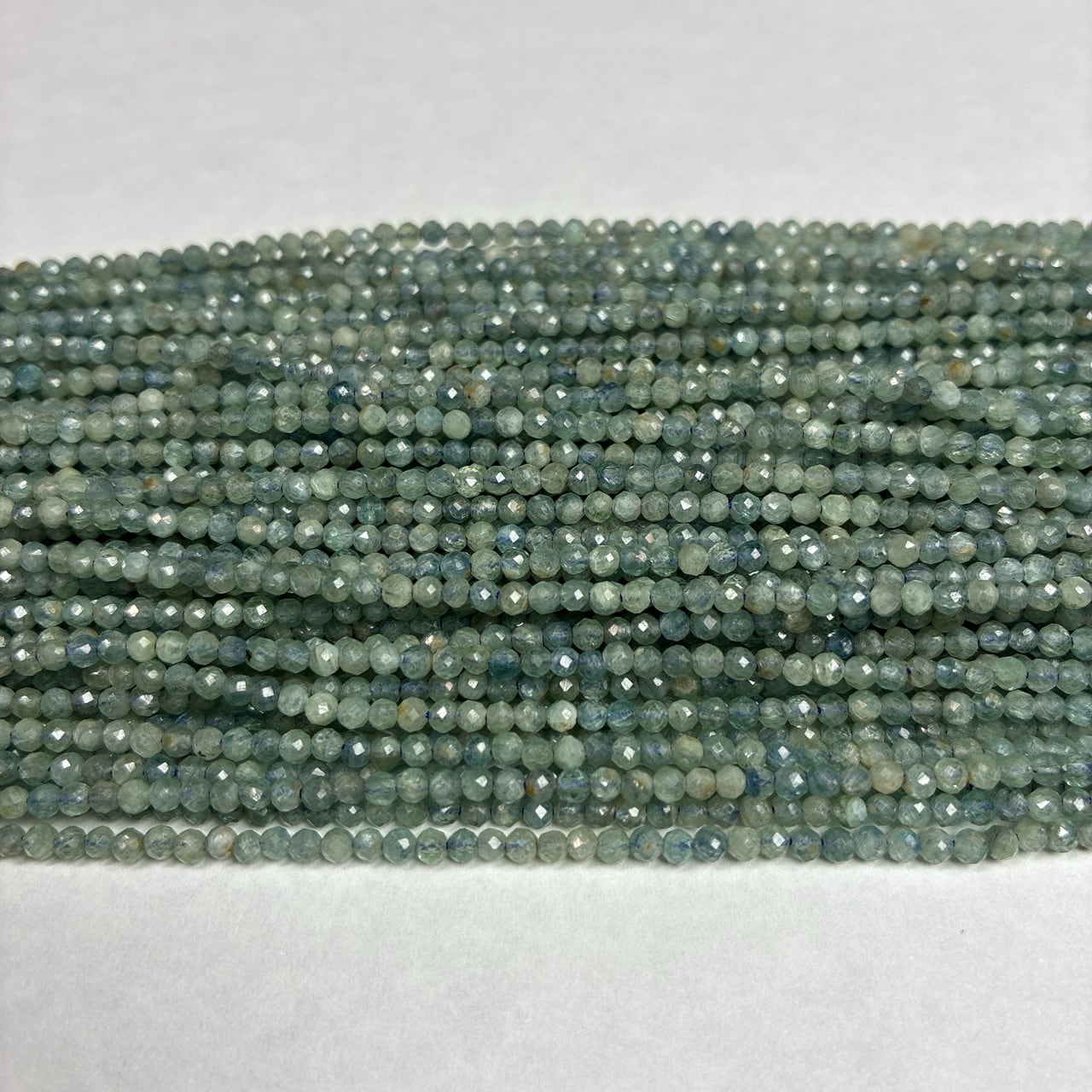 カイヤナイト ラウンド グリーン 2mm | K0001