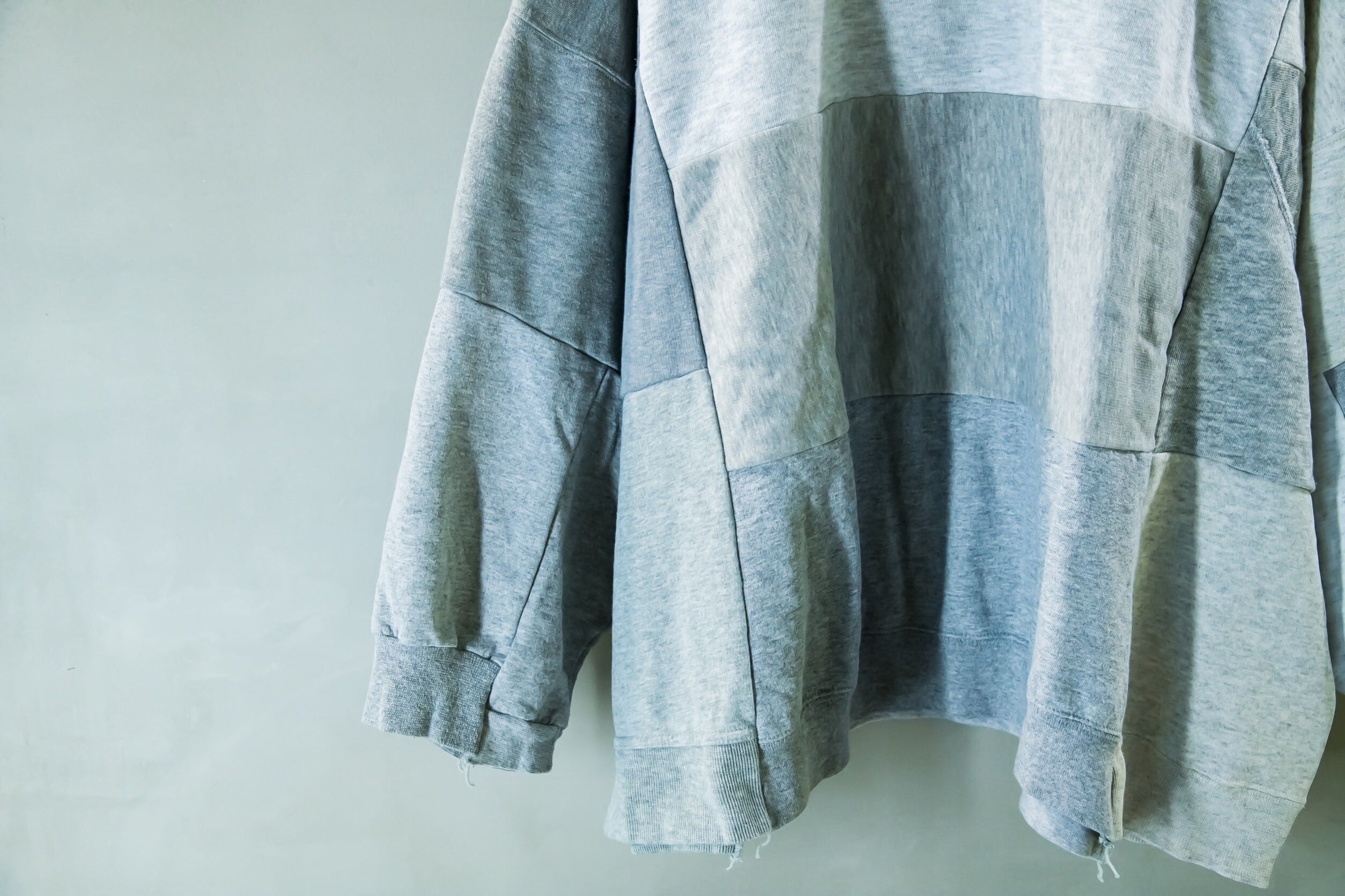 SUNNY SIDE UP リメイクパッチワークスウェット | NOUVEL des HIOC