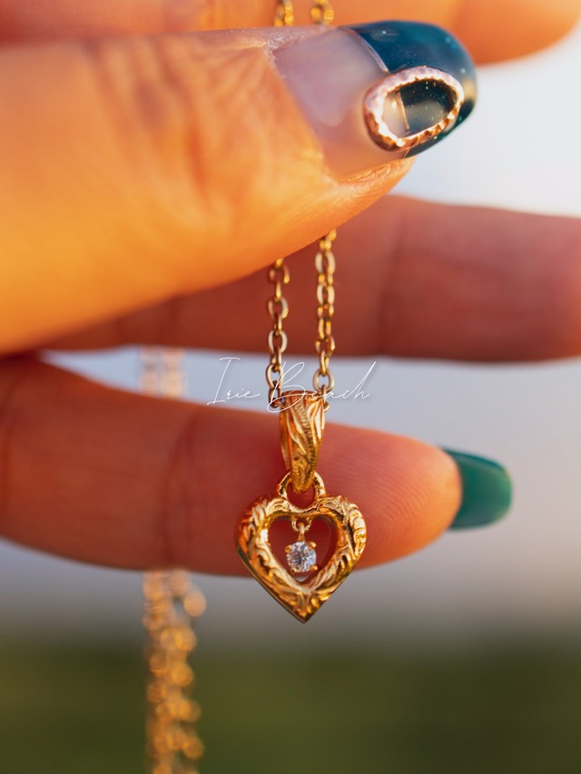 Heart zirconia necklace