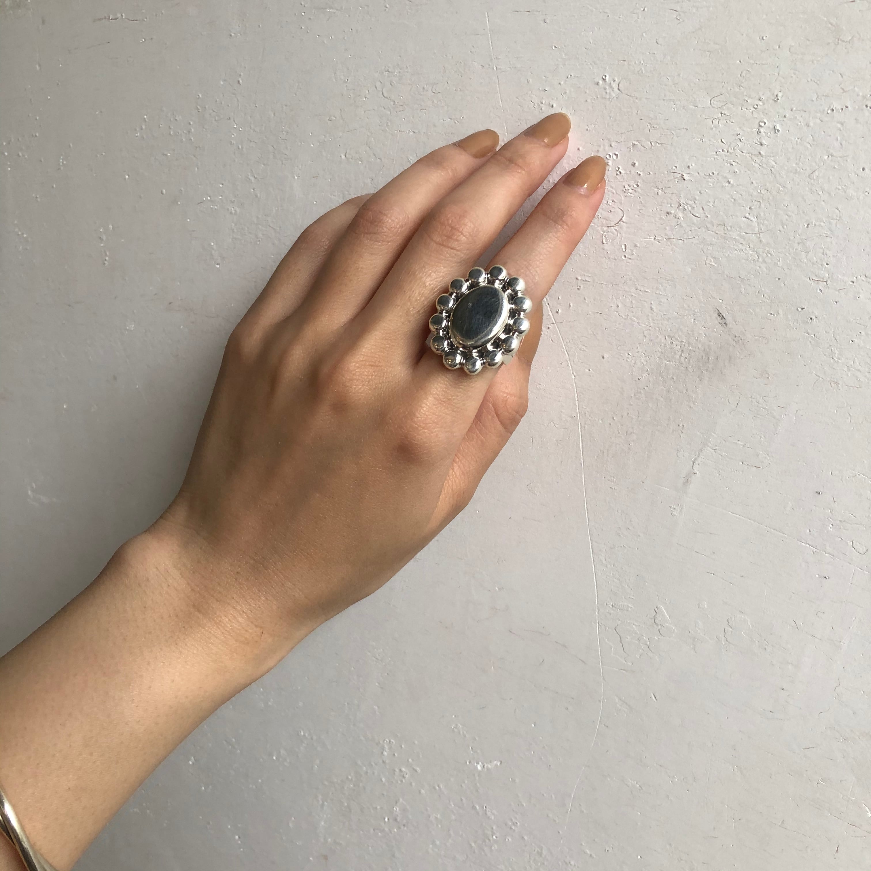 Silver flower ring from Mexico | BASENOTES