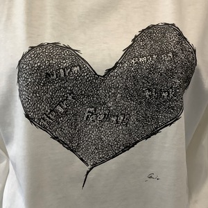 Emotion Heart( 感情ある心 ) 袖タックロングTシャツ オフホワイト