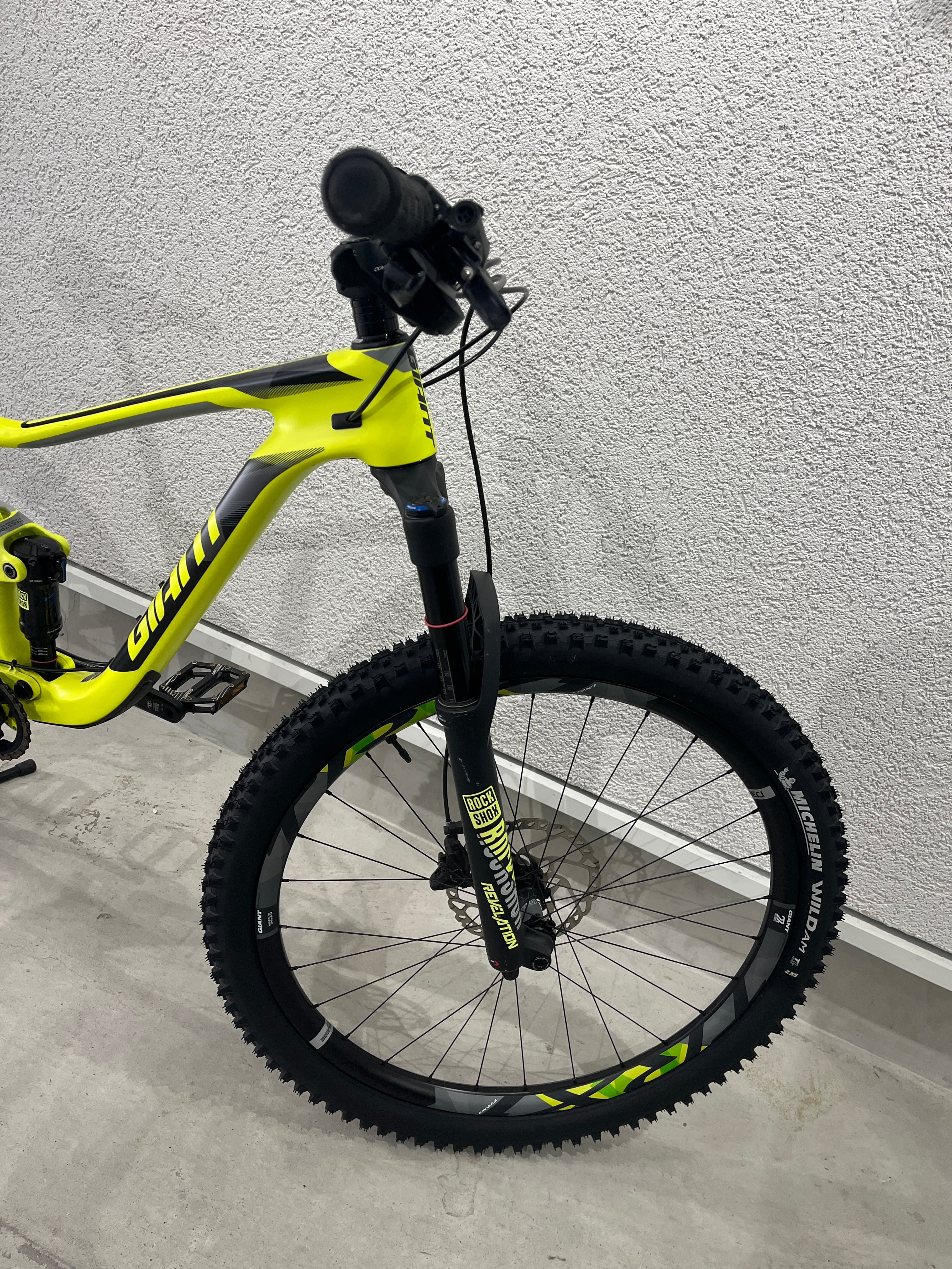 GIANT ANTHEM ADVANCED 2 2018年モデル 極上中古車 フルサスMTB 土