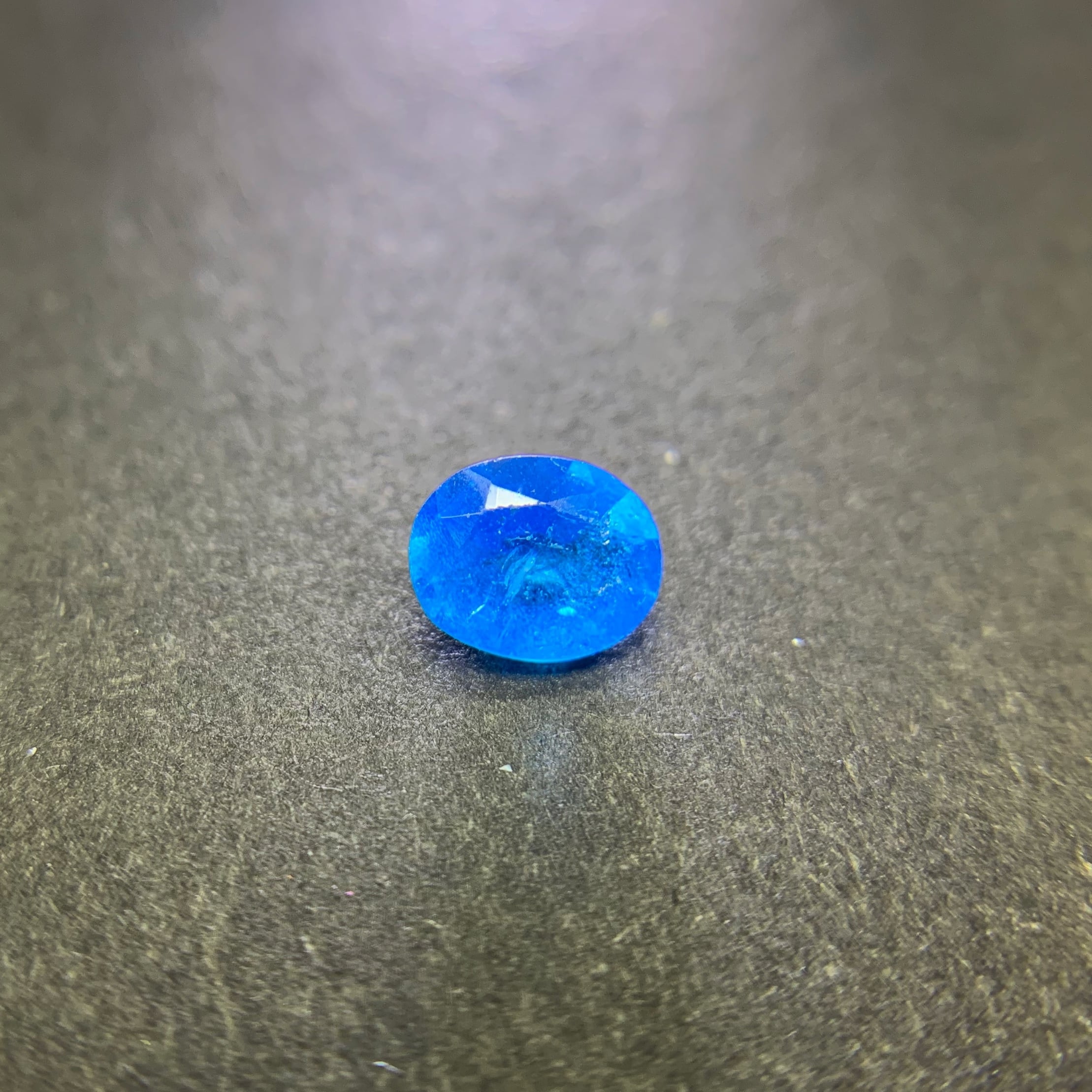 ネオンブルーアパタイト 0.49ct | Ceylon Gems Japan