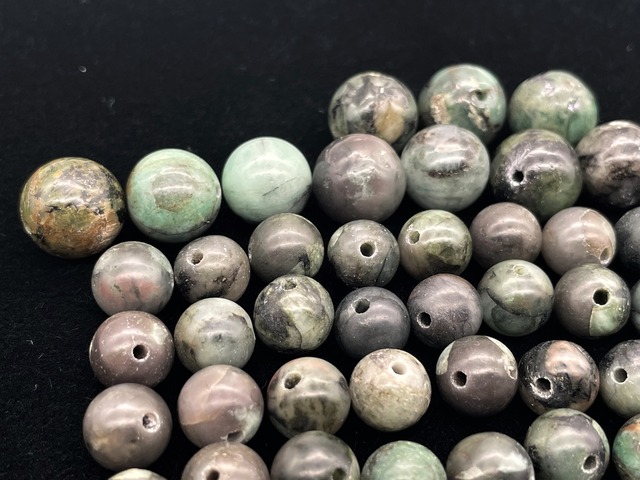 ハンドメイドビーズ素材セット（エメラルド）