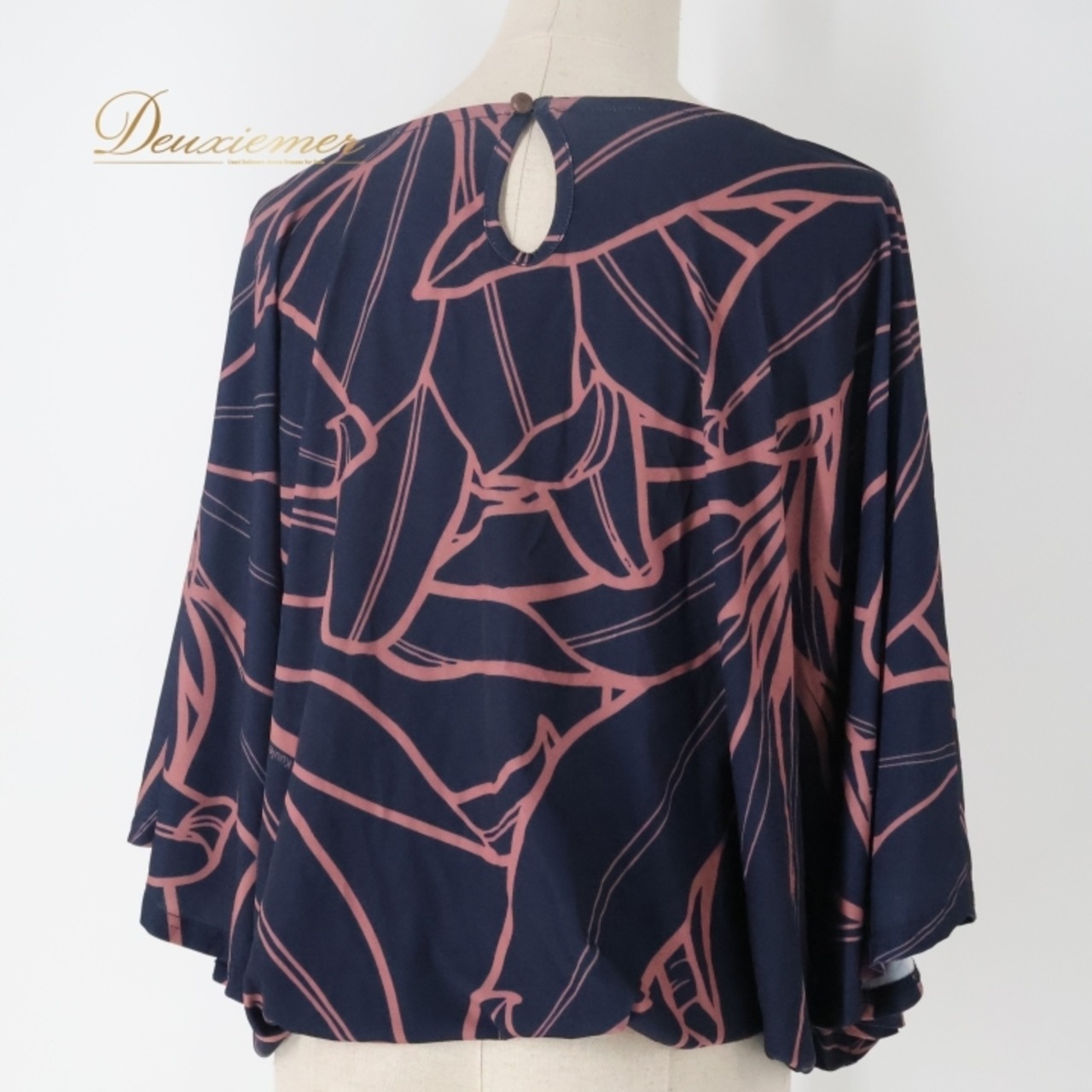 フラダンス 衣装 トップス ネイビー系 Kuulei Hawaii ハワイアン ハワイアンプリント アロハ フラ ダンス レッスン 練習 フラ ドルマンスリーブ ピンク系 紺 ピンク 七分袖 かわいい おしゃれ 大人っぽい 上品 やわらかい ふんわり フラダンス衣装 ネイビー トップス ドルマンスリーブ レディース 衣装 可愛い おしゃれ 練習着 アロハ柄 お洒落 フェミニン