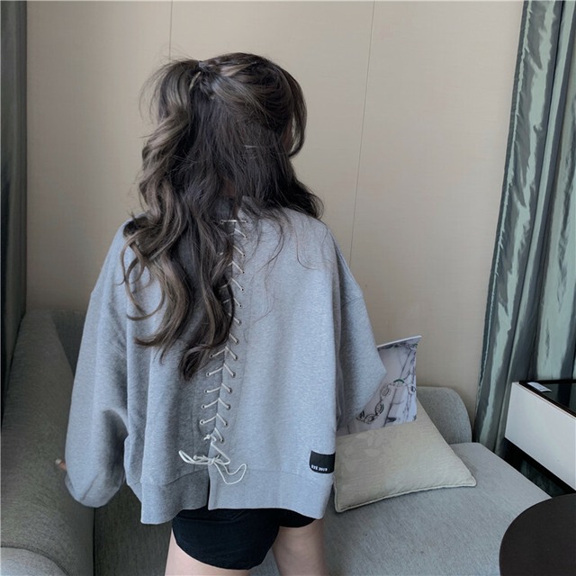 トップス グレー 編み上げ バック リボン ２トーン シンプル 個性的 カジュアル 大人可愛い 病みかわ 韓国ファッション