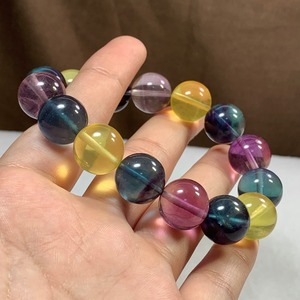 1.発色美しい大玉フローライトブレスレット