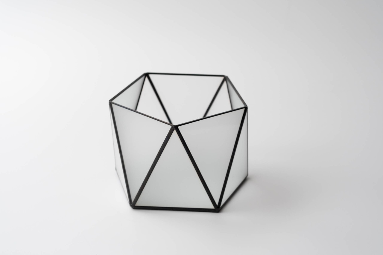 PENTAGONAL TWIST PLANTER