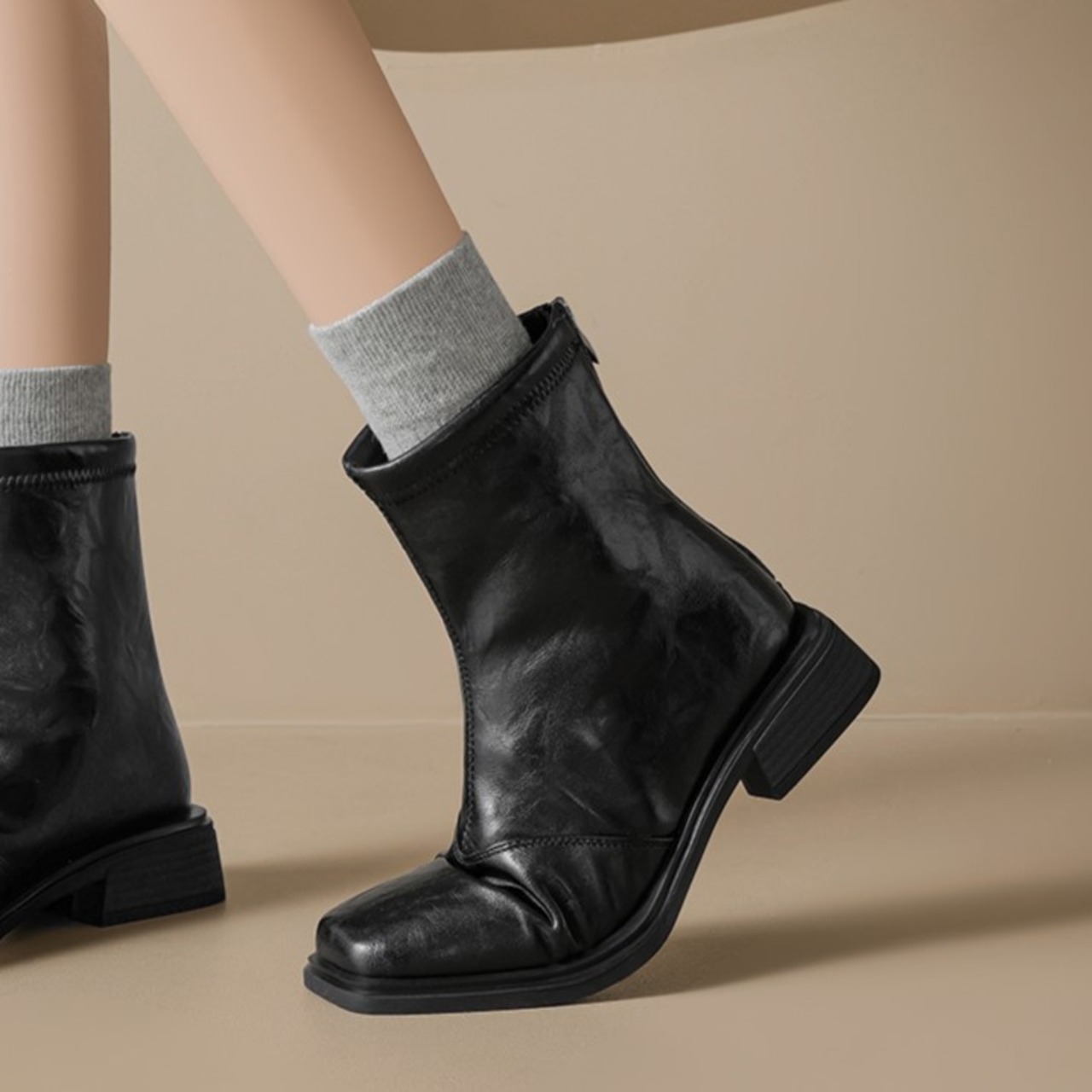 バックジップ ローヒールショートブーツ H0043