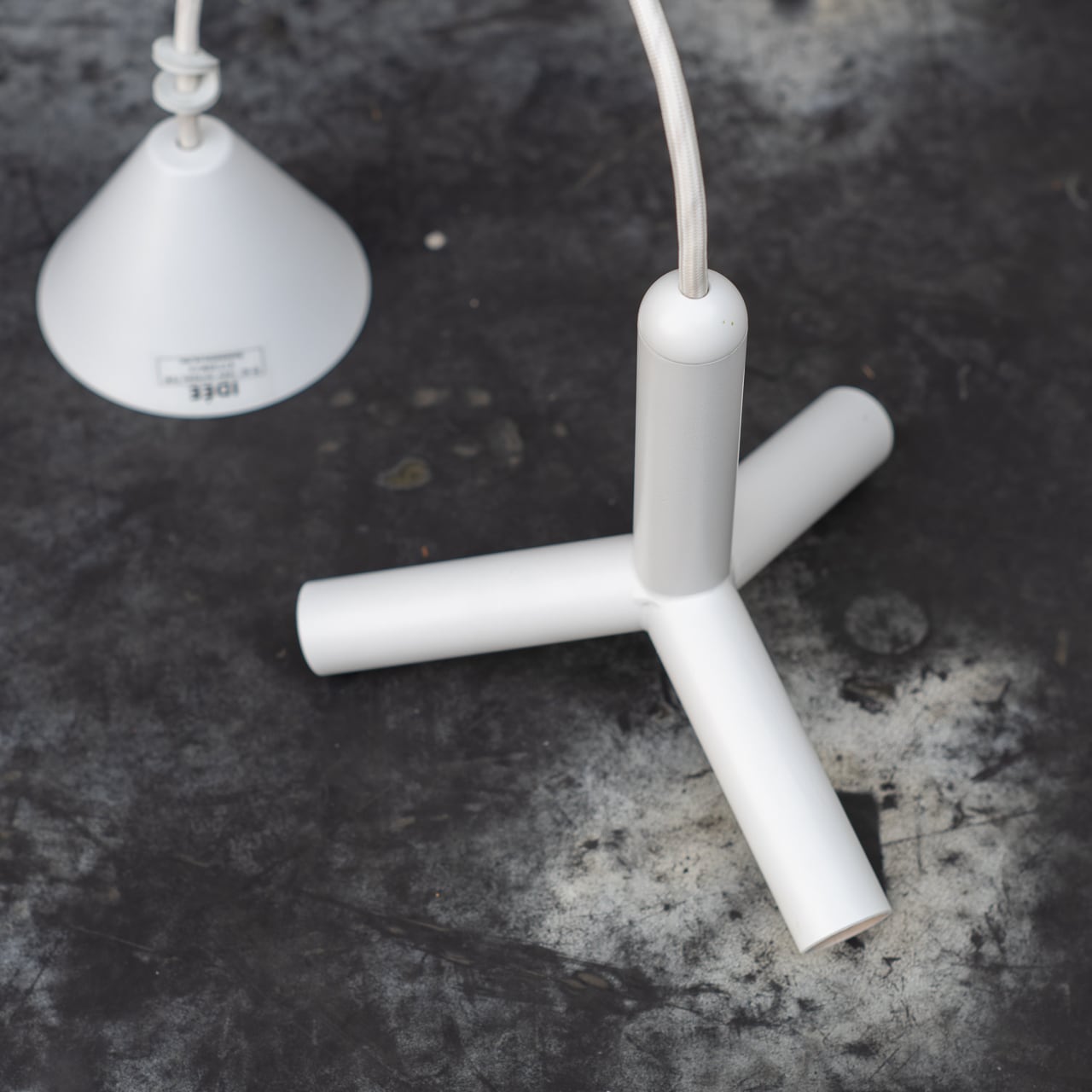 IDEE molecule White | トリノス-torinoth- | 新宿区神楽坂の